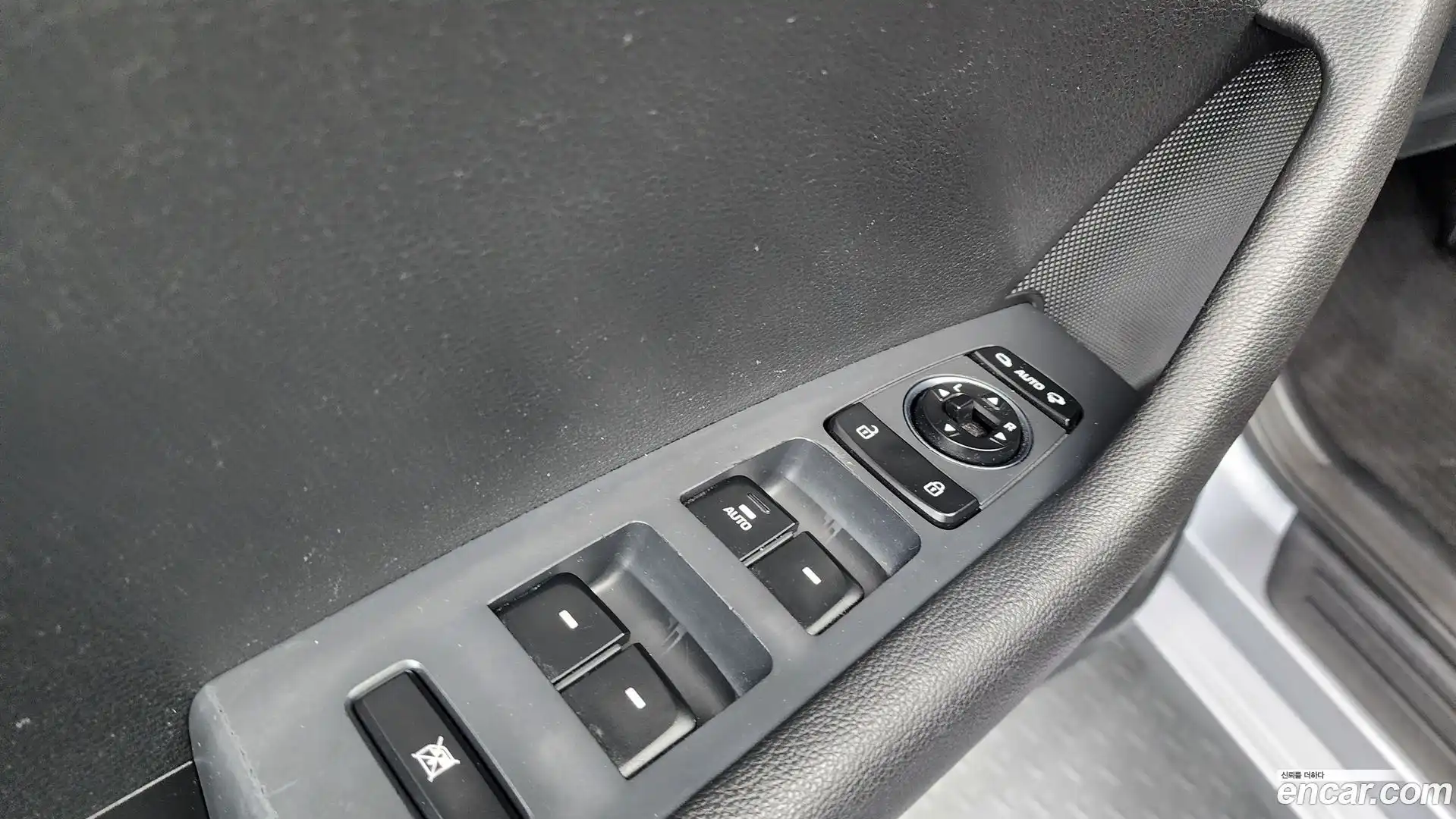 Sonata Hyundai 2014.4-OPTION-041