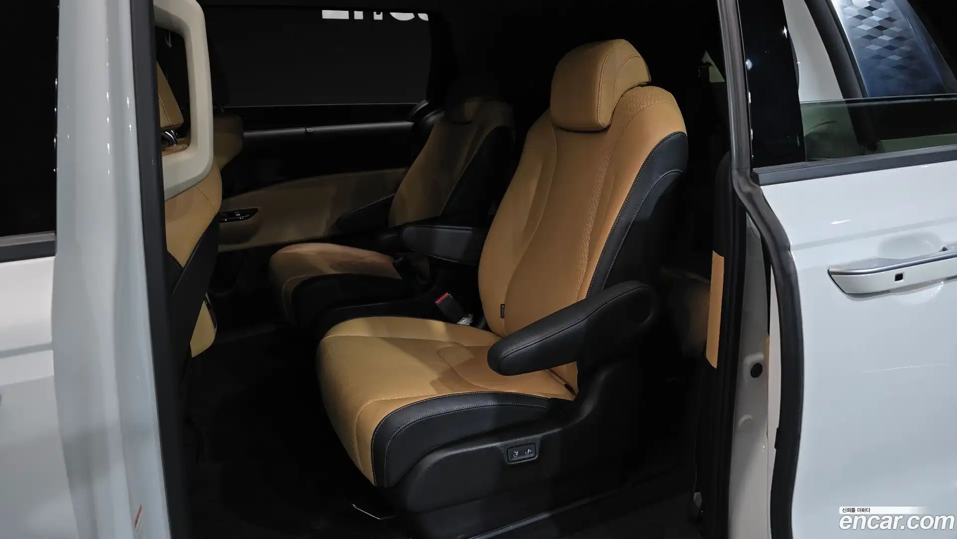 Canival Kia 2021.4-OPTION-016