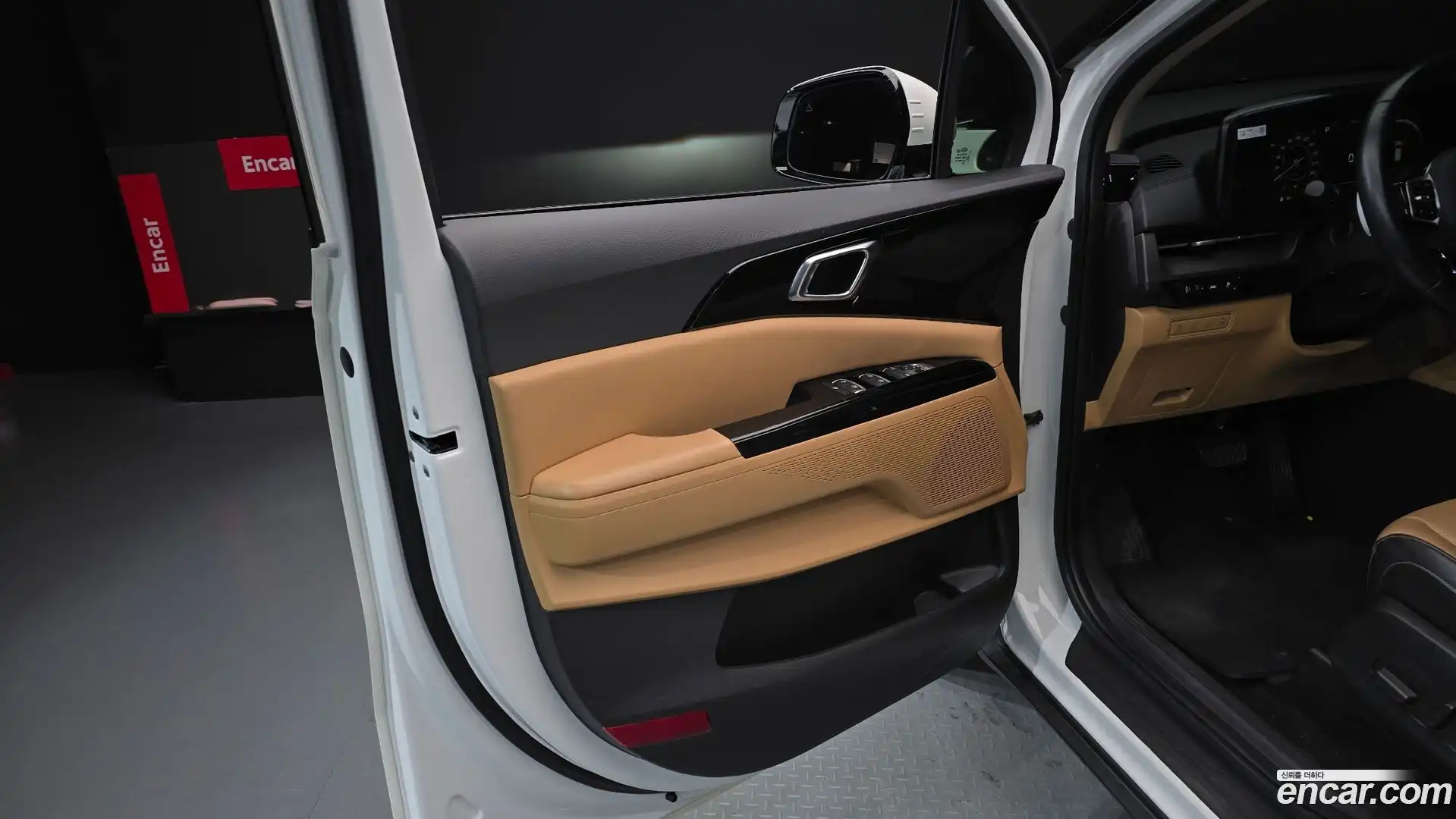 Canival Kia 2021.4-INNER-034