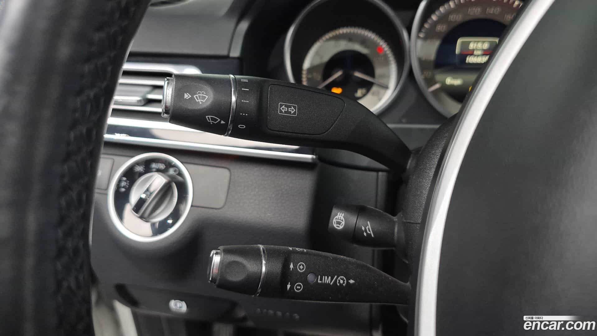 E-Class Mercedes-Benz 2014.10-OPTION-021