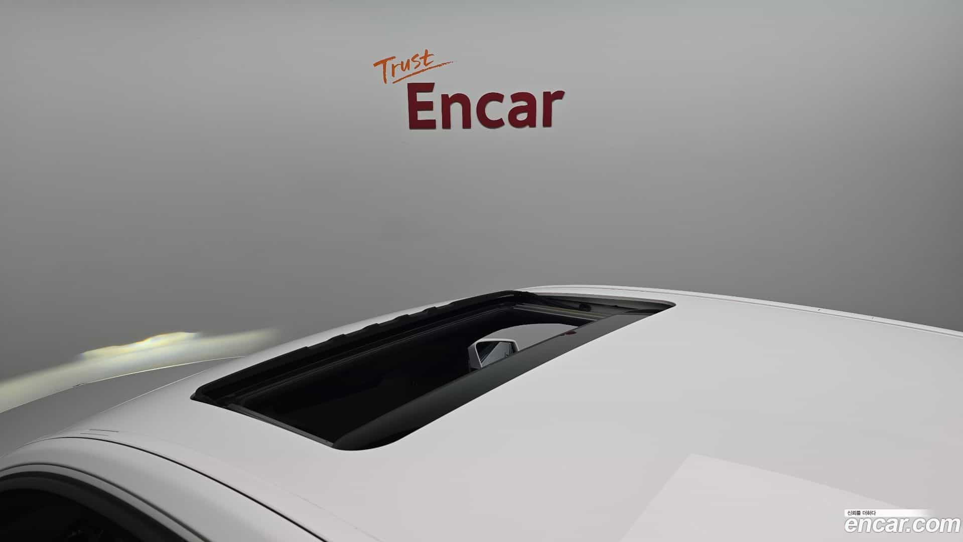 E-Class Mercedes-Benz 2014.10-OPTION-023