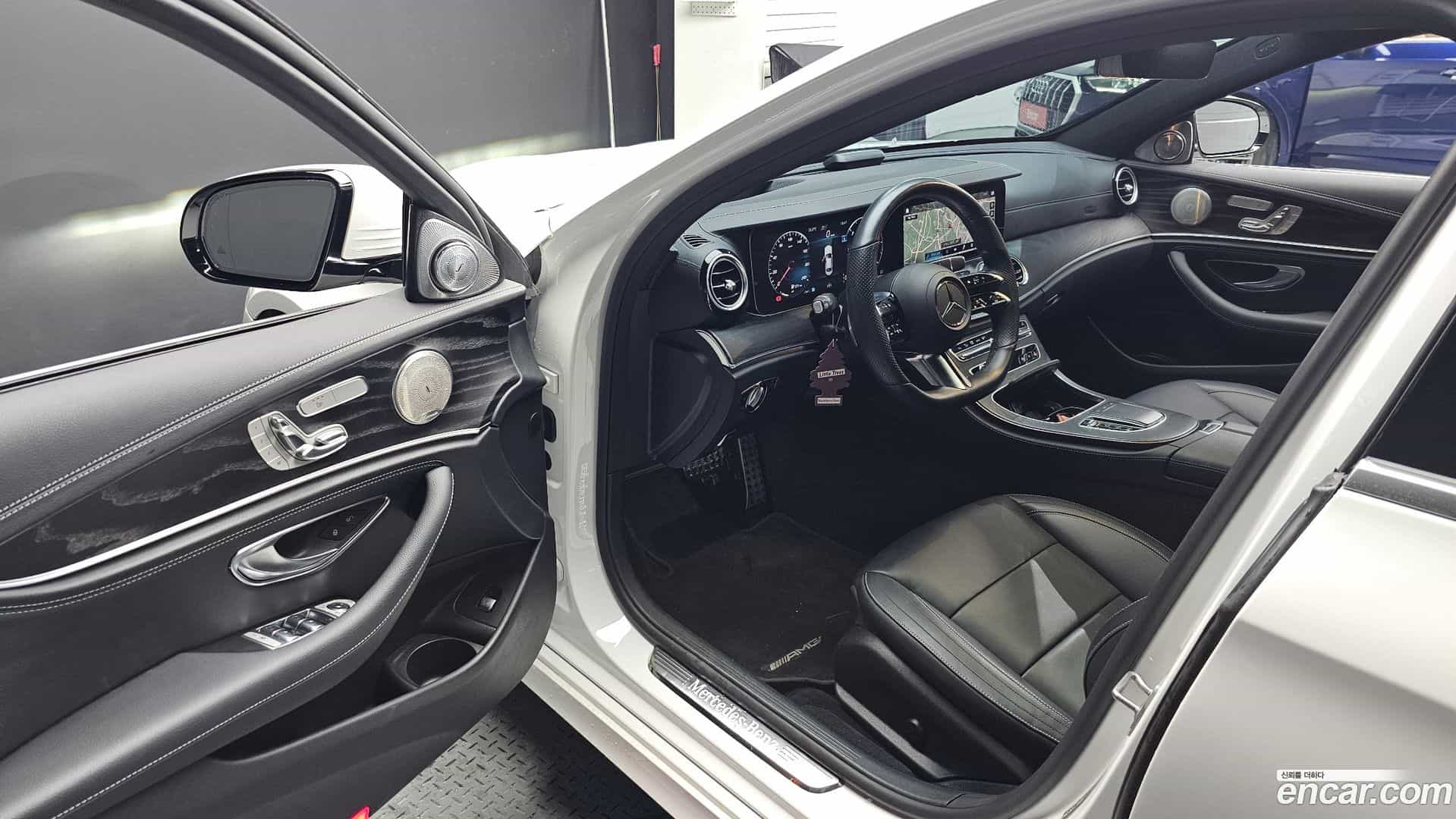 E-Class Mercedes-Benz 2021.7-INNER-010