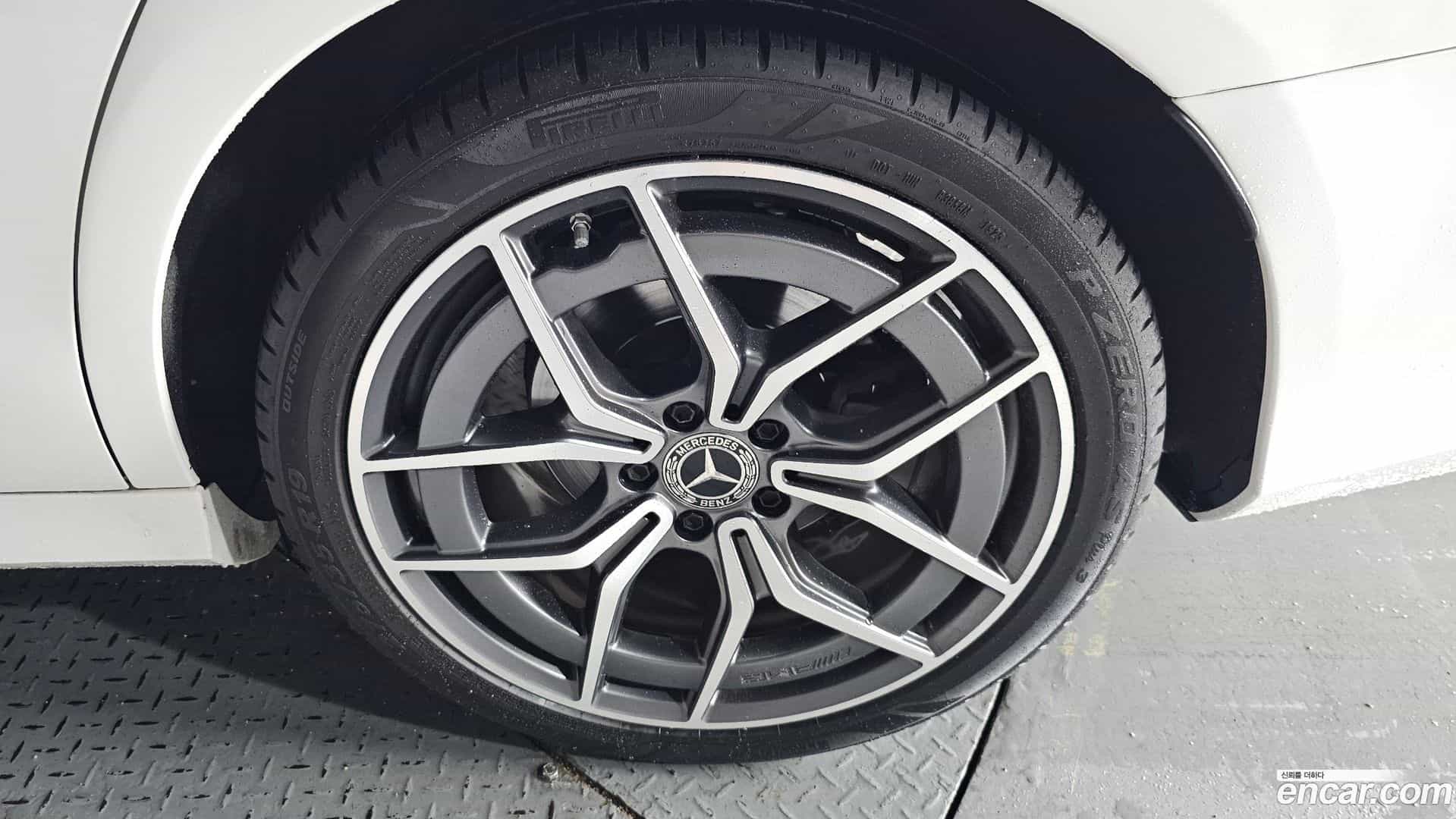 E-Class Mercedes-Benz 2021.7-OUTER-031