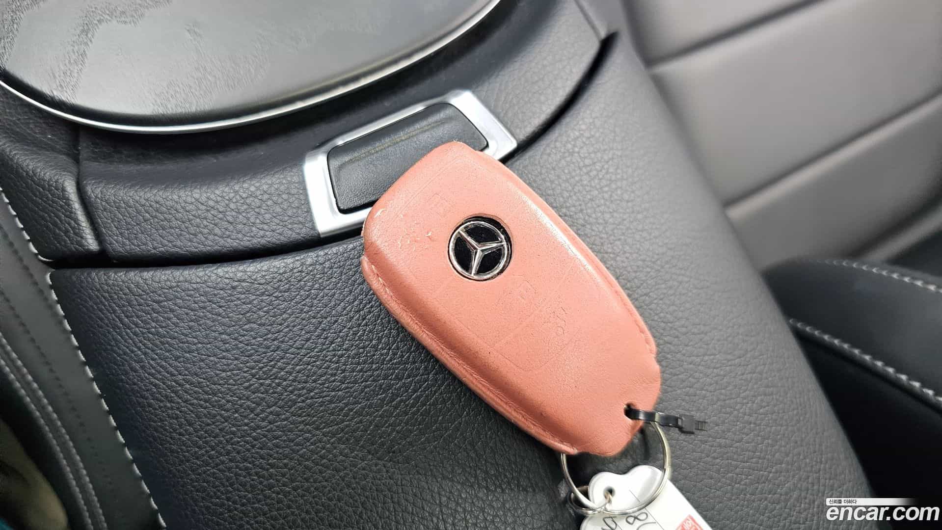 E-Class Mercedes-Benz 2021.7-OPTION-041