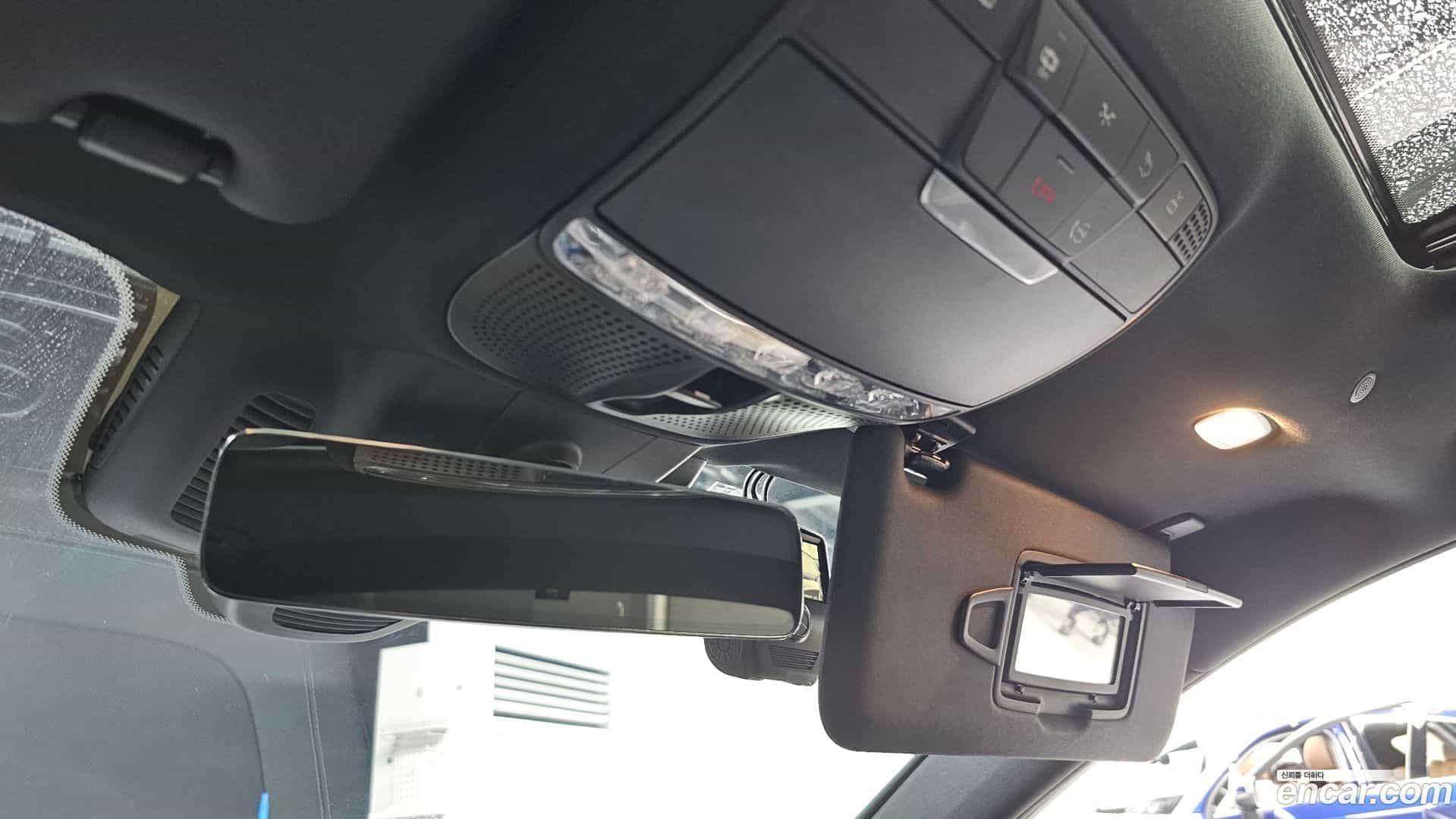 E-Class Mercedes-Benz 2021.7-OPTION-042