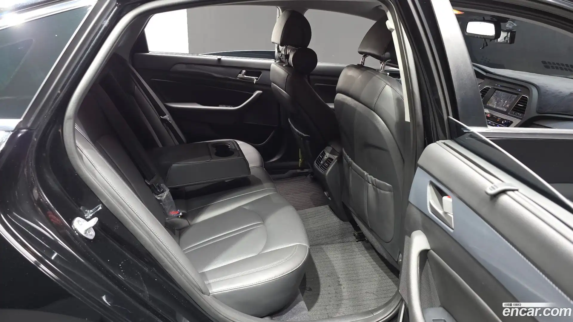 Sonata Hyundai 2017.2-OPTION-015