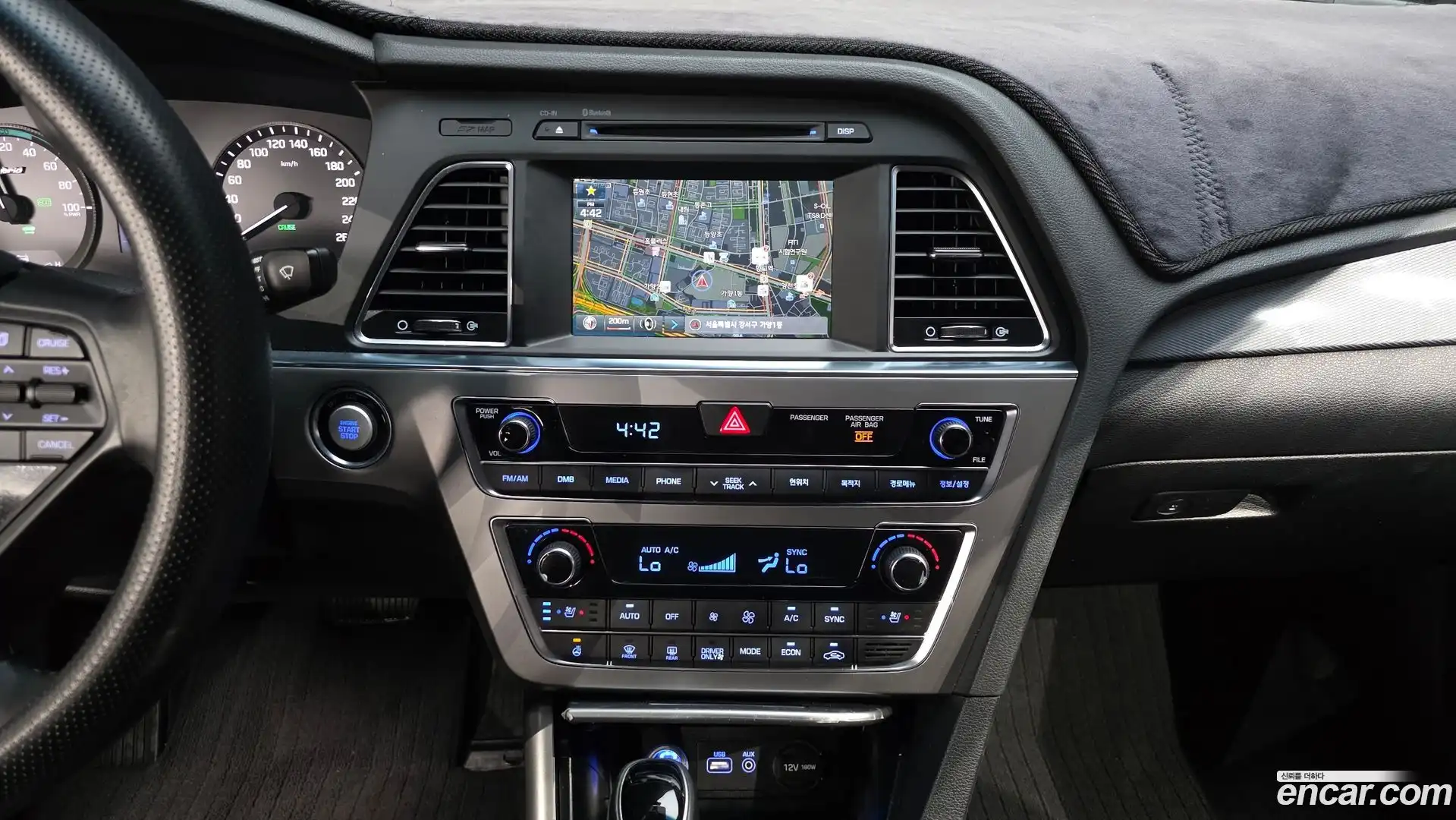 Sonata Hyundai 2017.2-OPTION-018