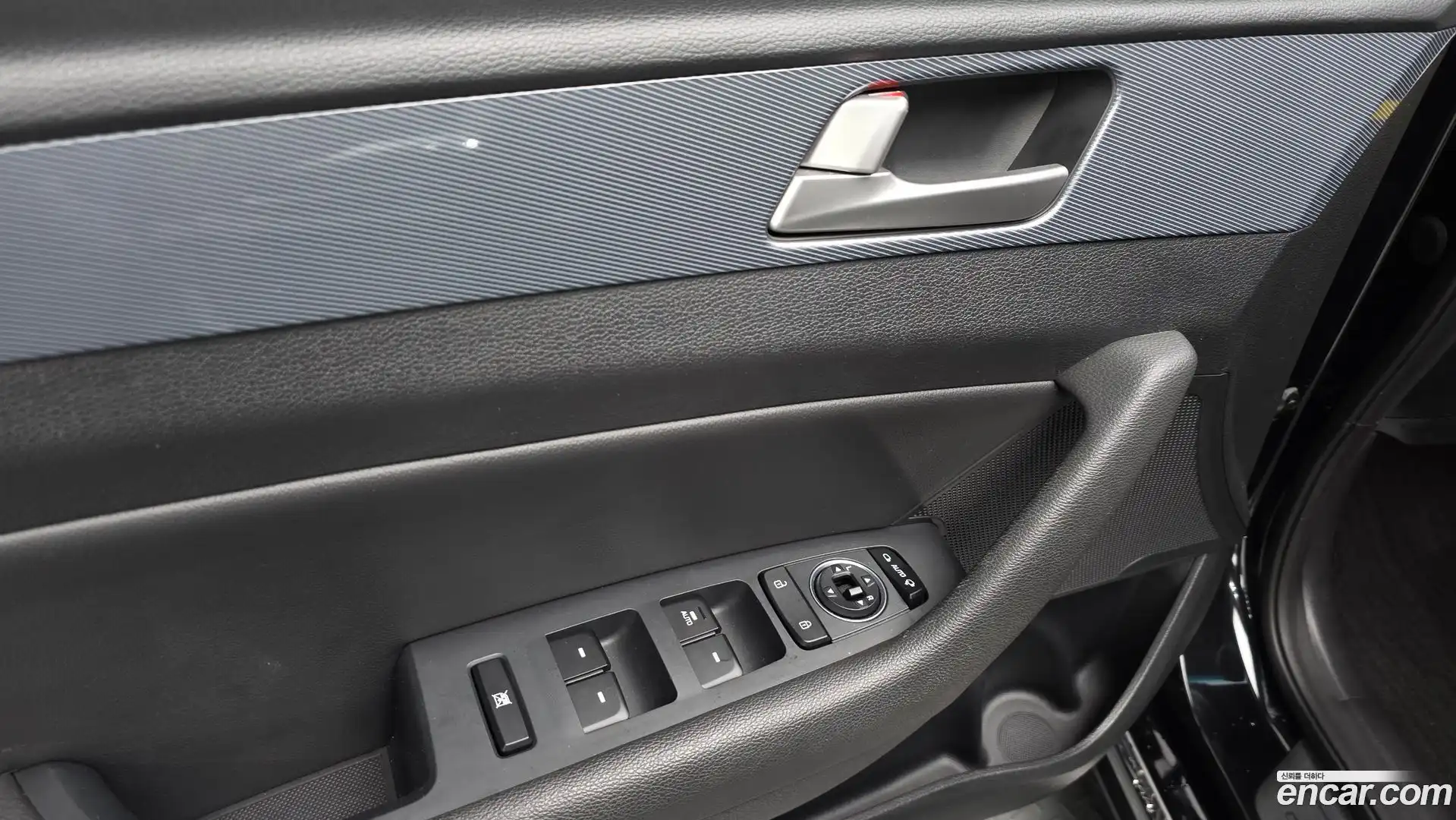 Sonata Hyundai 2017.2-OPTION-023