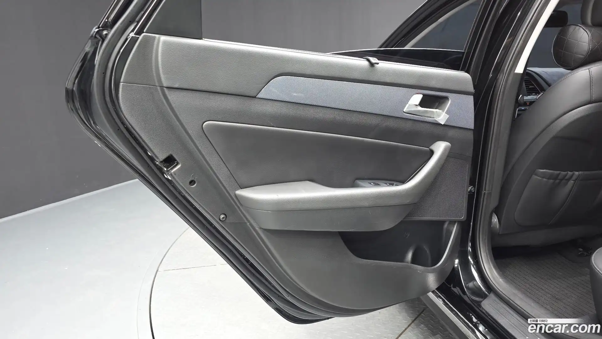 Sonata Hyundai 2017.2-INNER-035