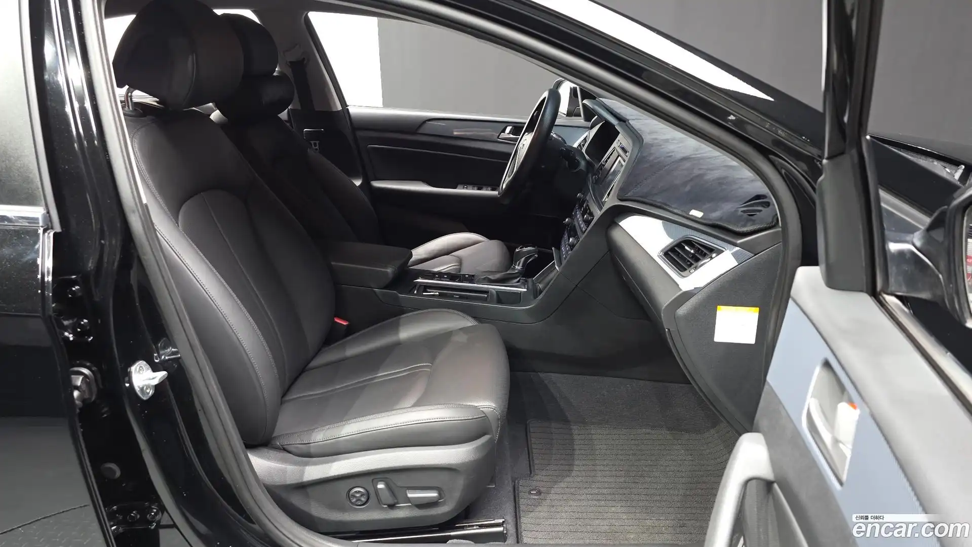 Sonata Hyundai 2017.2-INNER-036