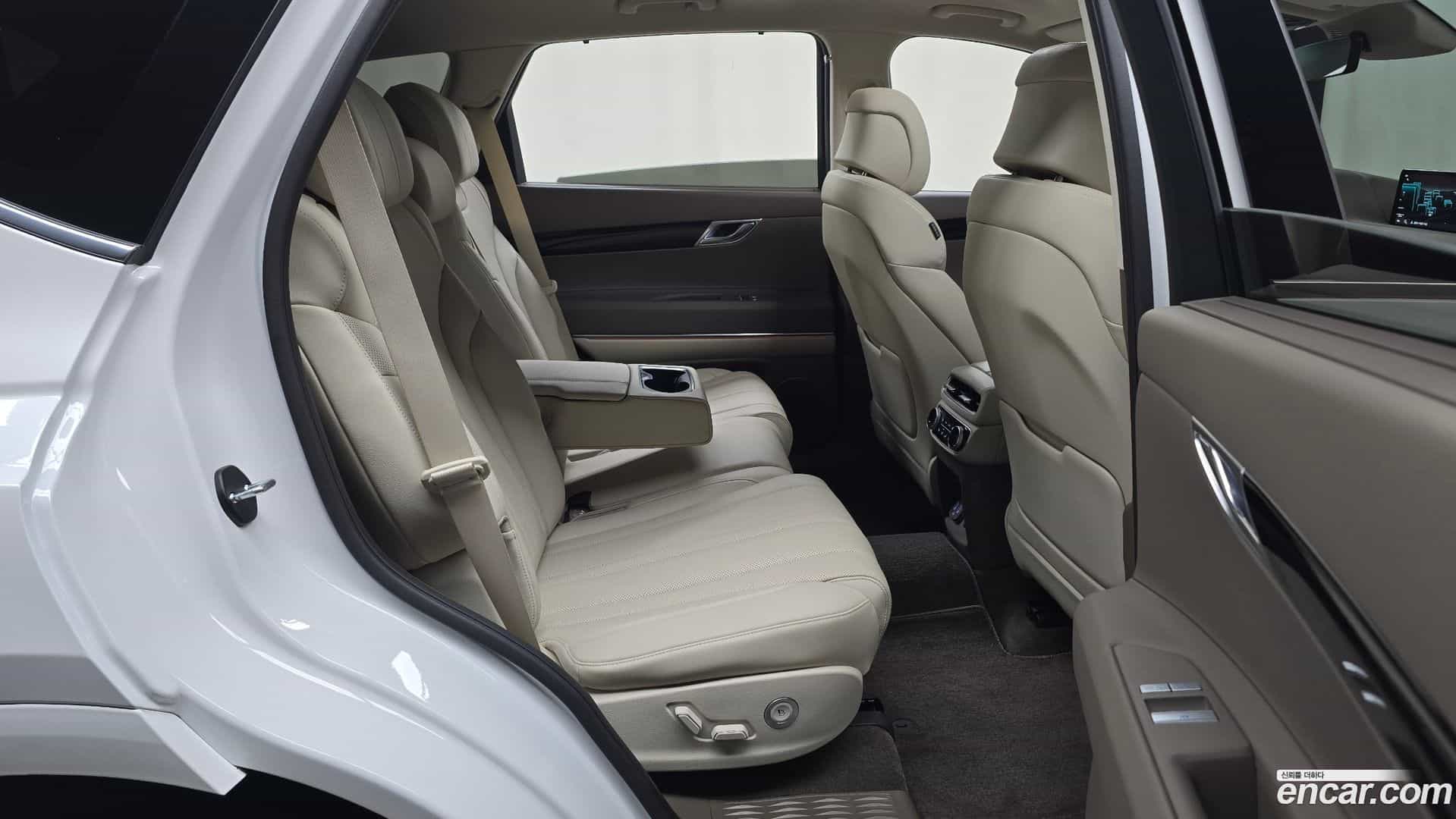 GV80 Genesis 2023.2-OPTION-015