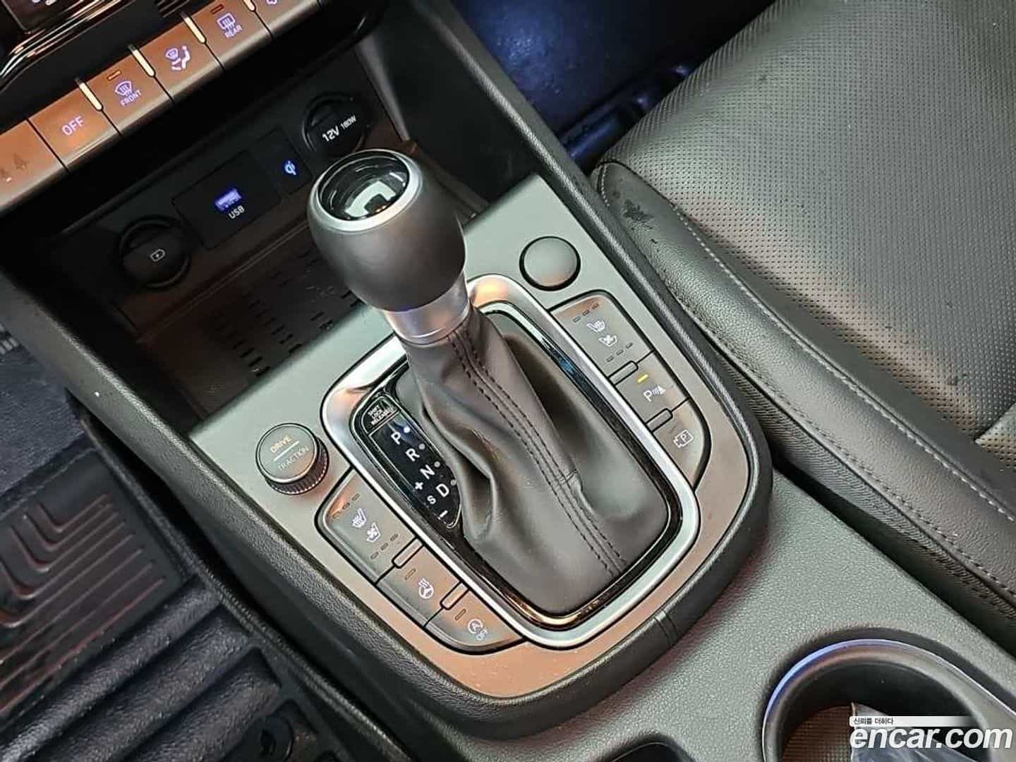 Kona Hyundai 2020.11-INNER-008