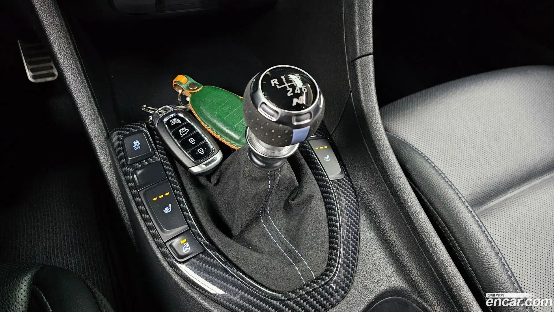 Veloster Hyundai 2020.9-INNER-009