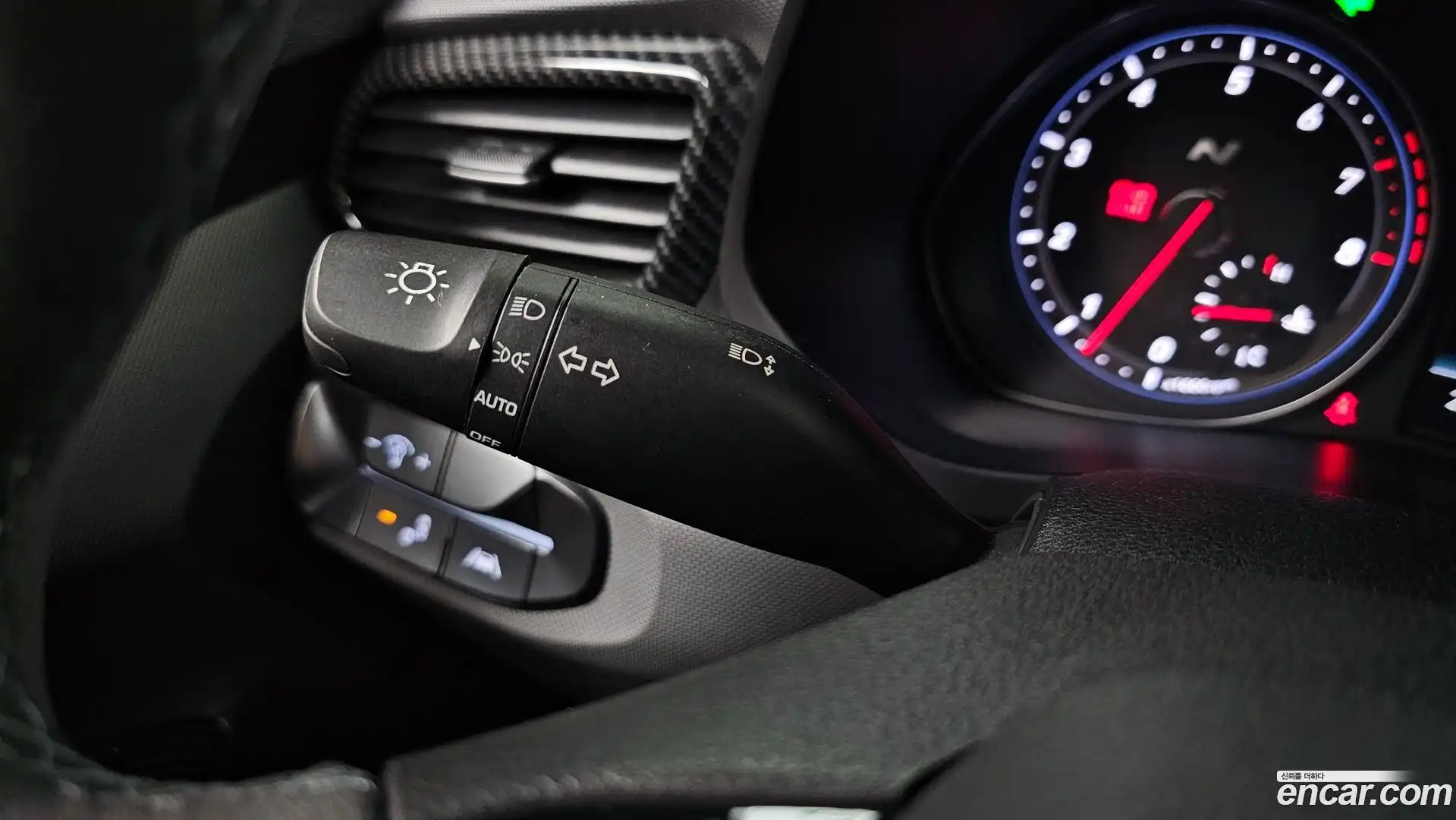 Veloster Hyundai 2020.9-OPTION-024