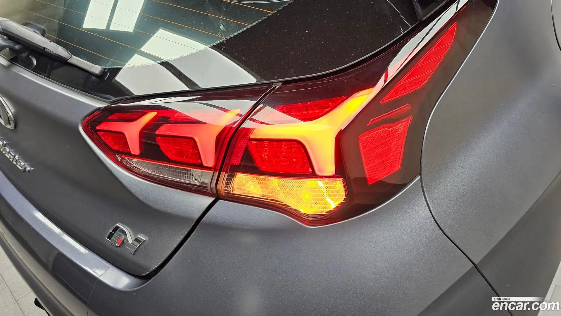 Veloster Hyundai 2020.9-OUTER-033