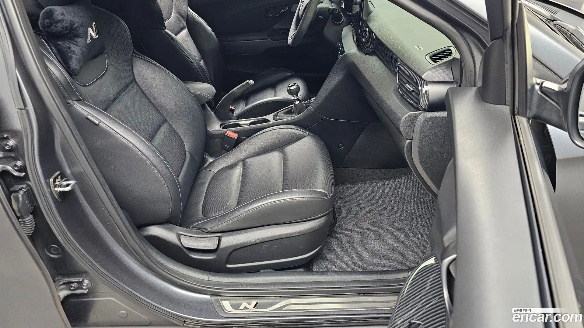Veloster Hyundai 2020.9-INNER-036