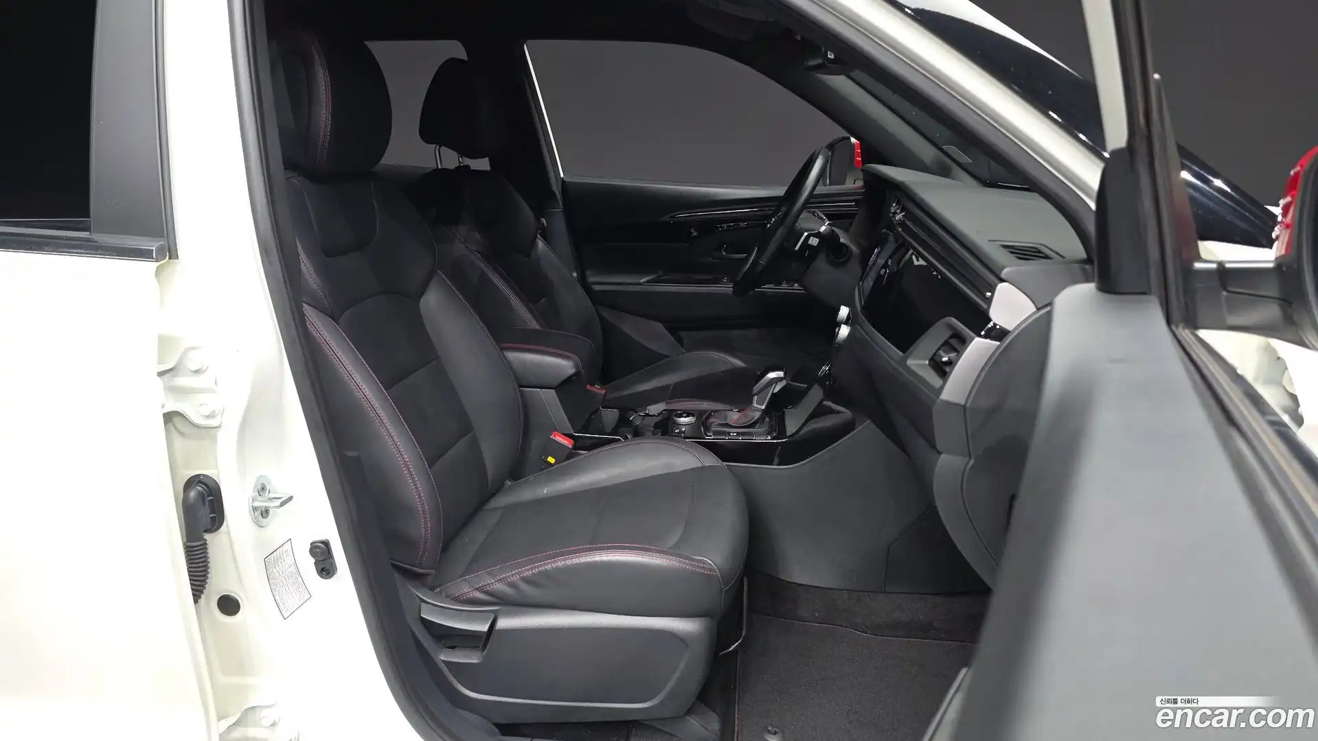 KORANDO KG Mobility 2021.8-OPTION-015