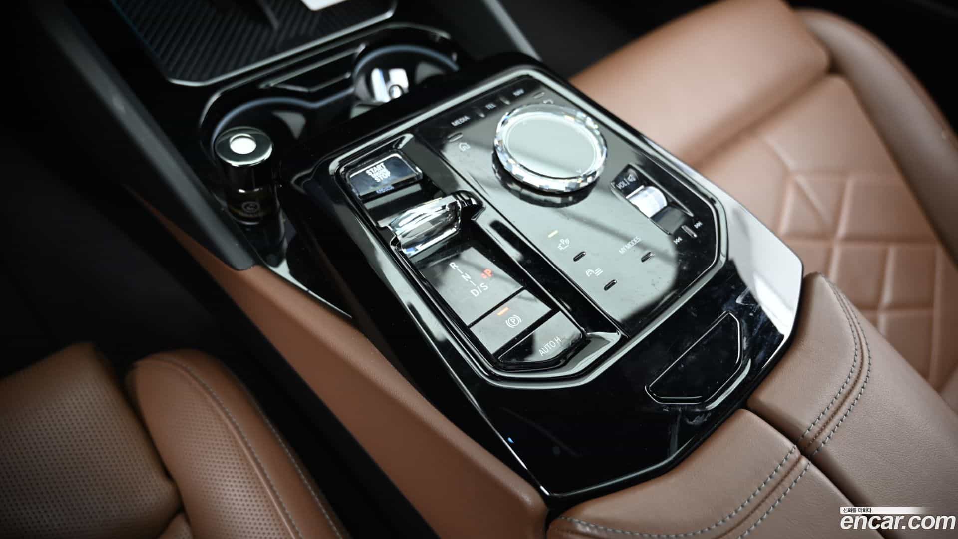 5-Series BMW 2024.4-INNER-009