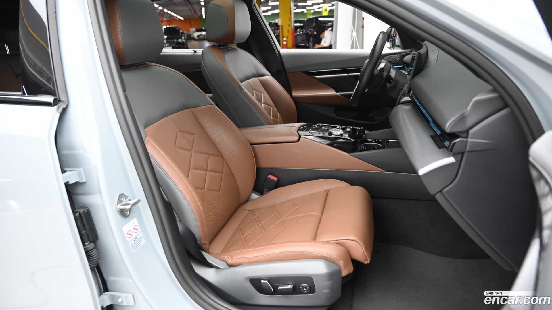 5-Series BMW 2024.4-INNER-010
