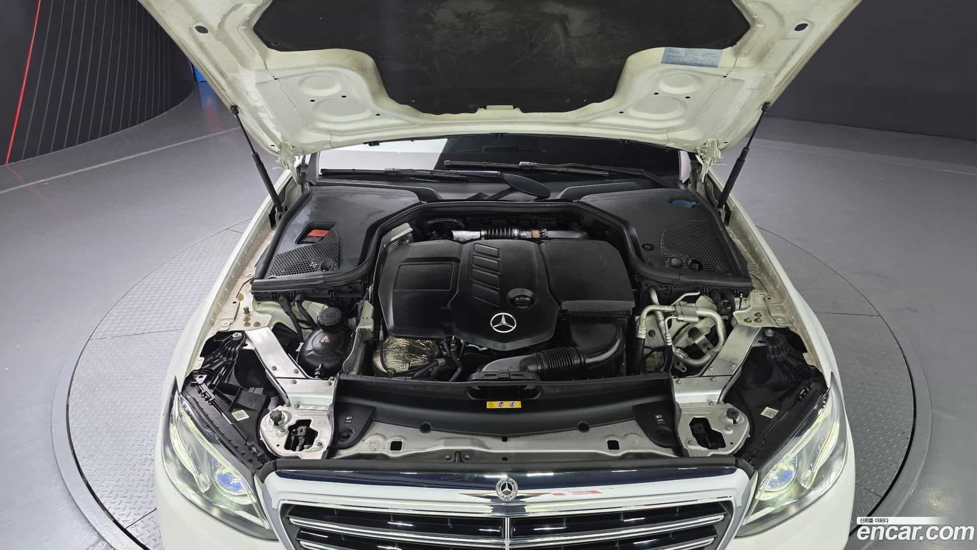 E-Class Mercedes-Benz 2019.6-OUTER-006