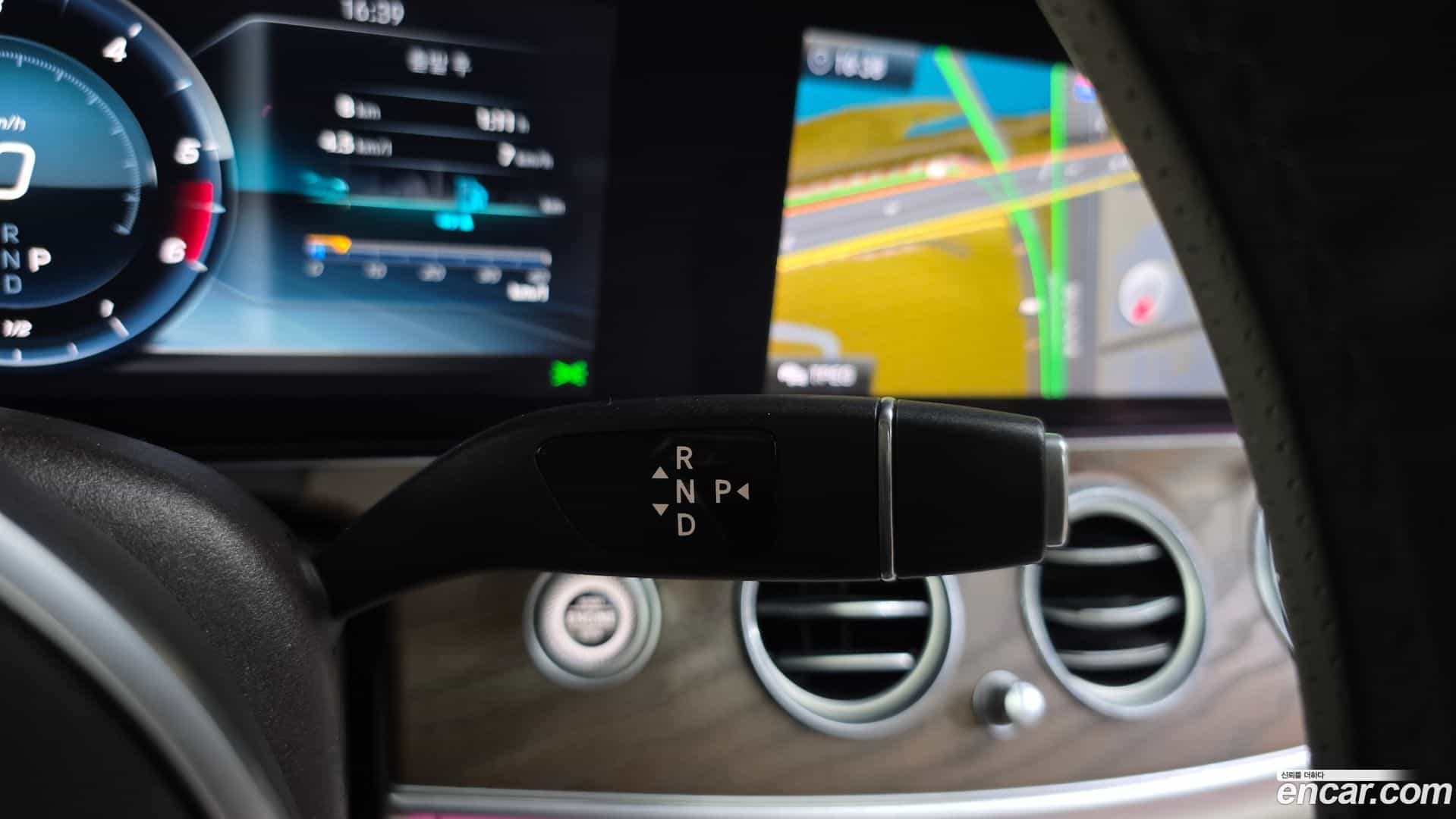 E-Class Mercedes-Benz 2019.6-INNER-009