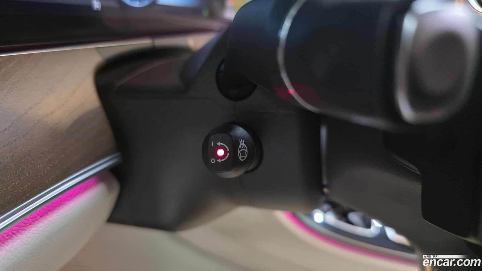 E-Class Mercedes-Benz 2019.6-OPTION-021