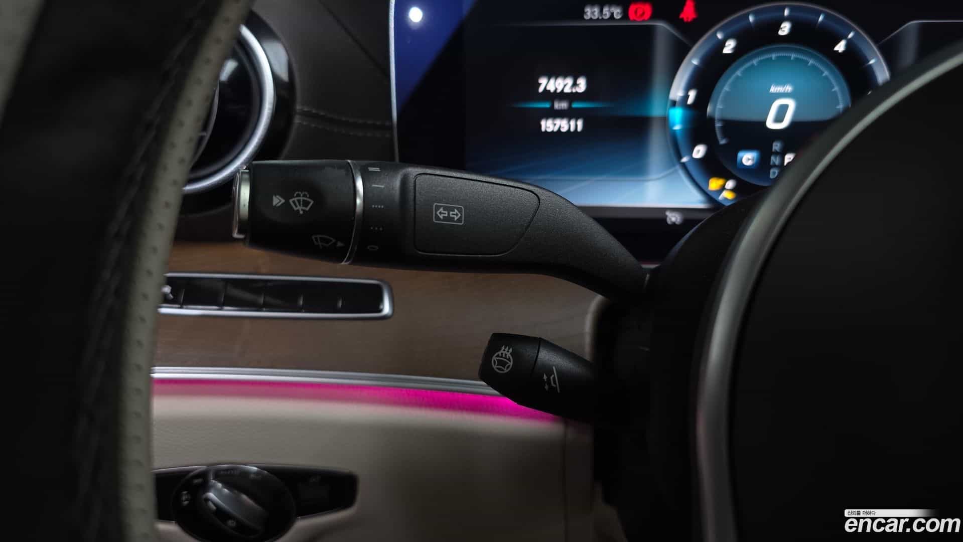 E-Class Mercedes-Benz 2019.6-OPTION-022