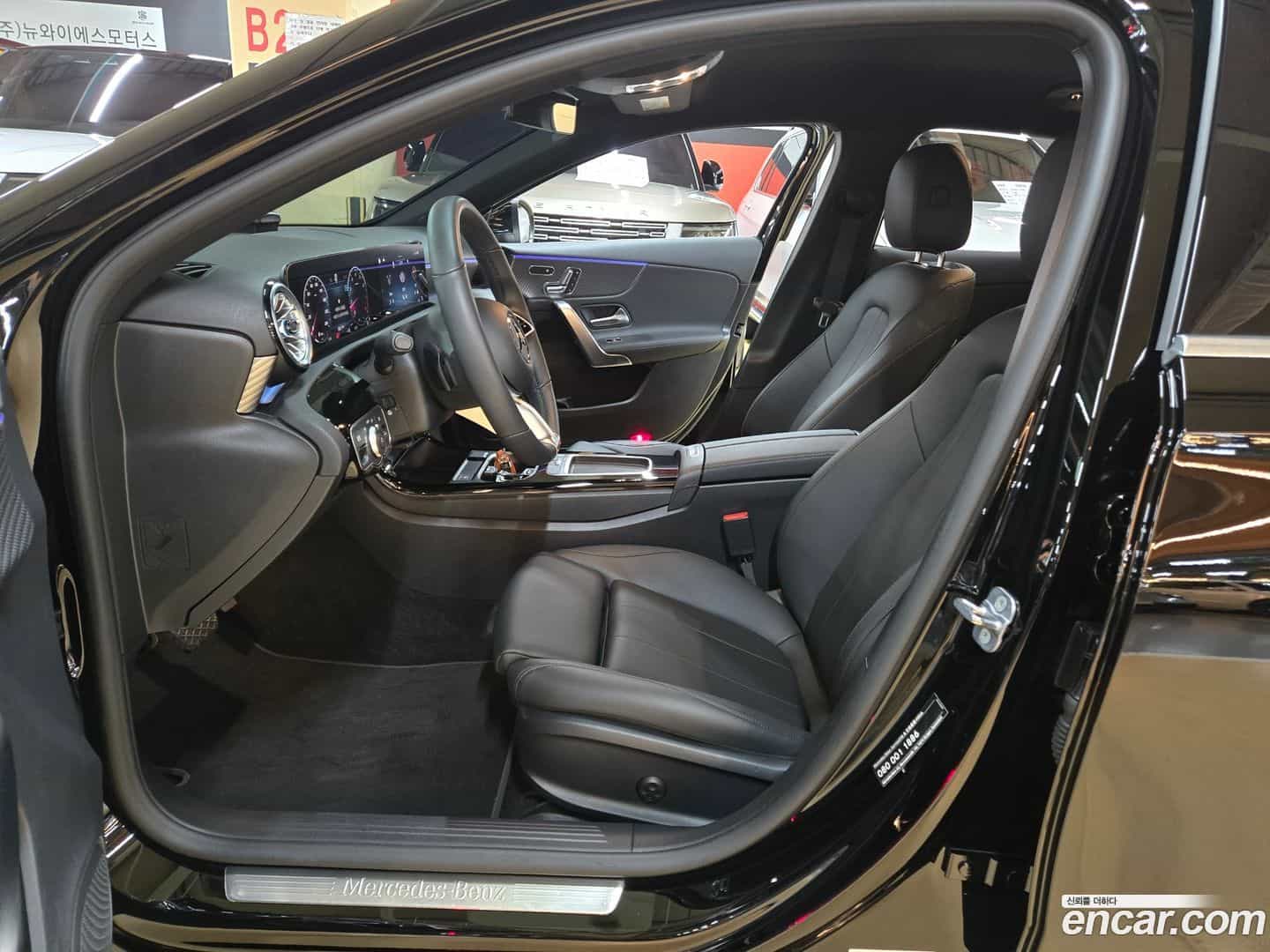 A-Class Mercedes-Benz 2023.11-OPTION-021