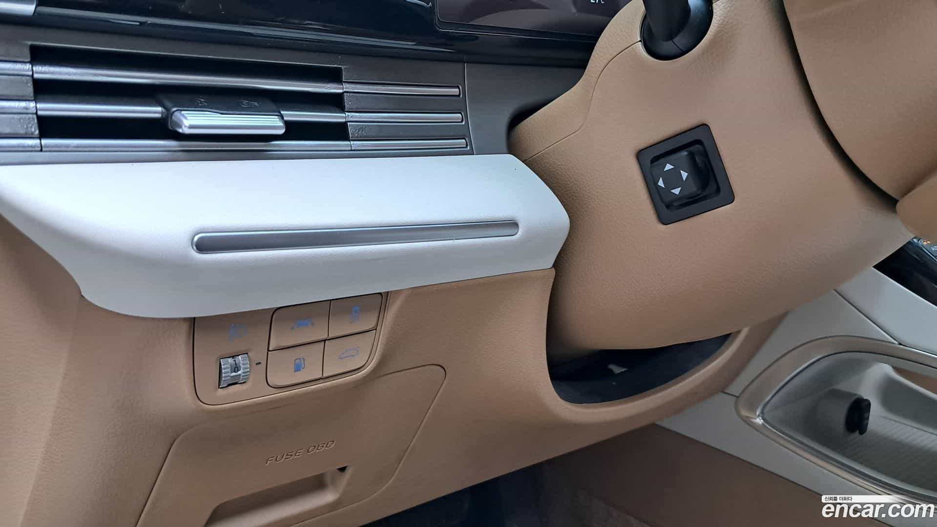 Grandeur Hyundai 2022.5-OPTION-018
