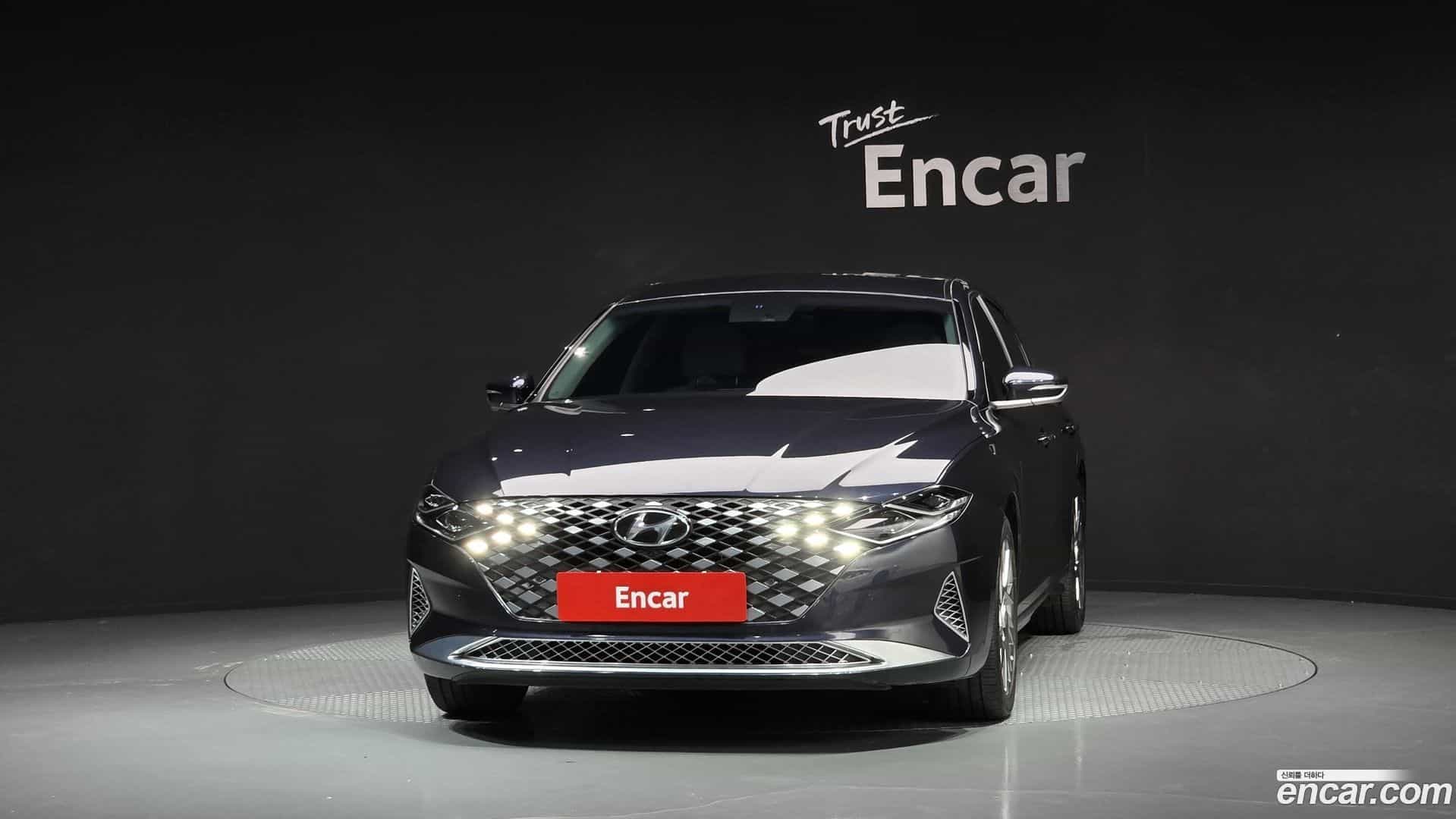 Grandeur Hyundai 2022.1-OUTER-003