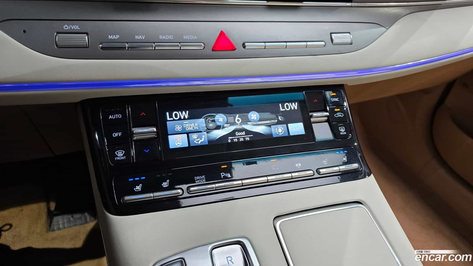 Grandeur Hyundai 2022.1-OPTION-022