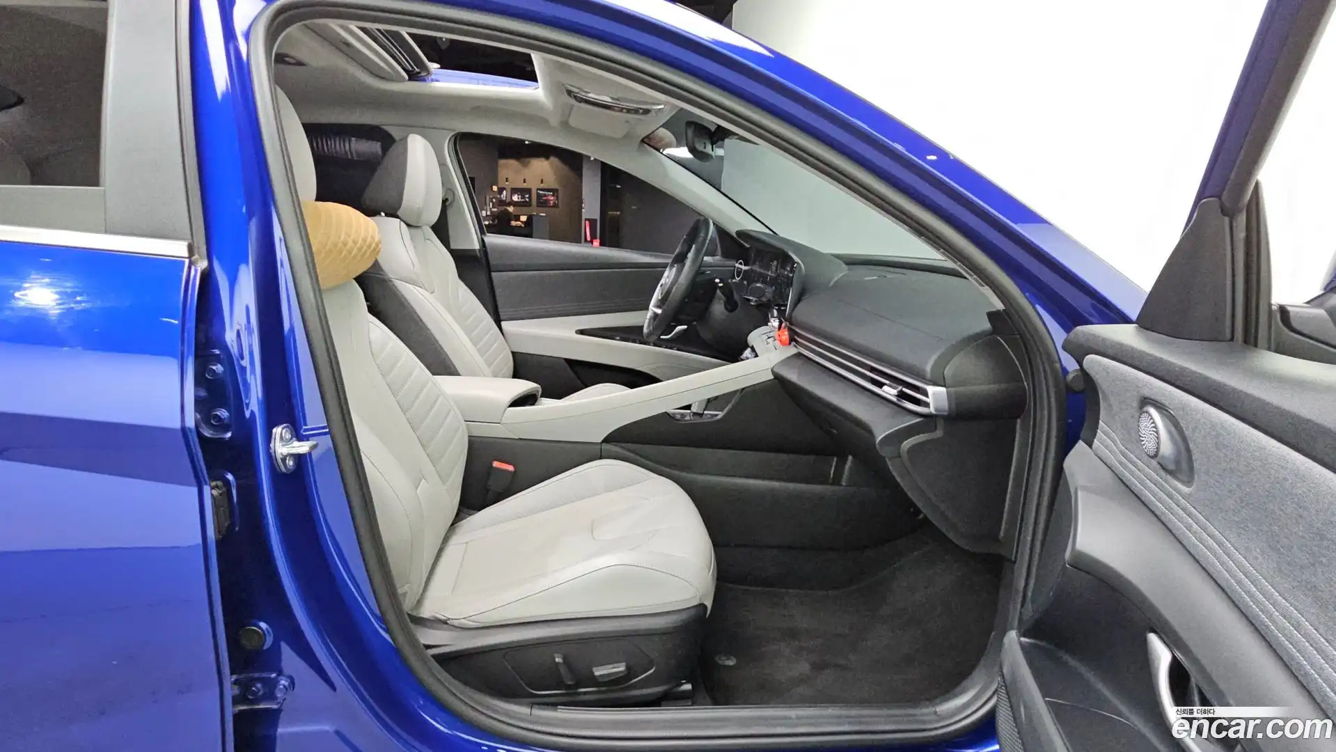 AVANTE Hyundai 2023.3-OPTION-016