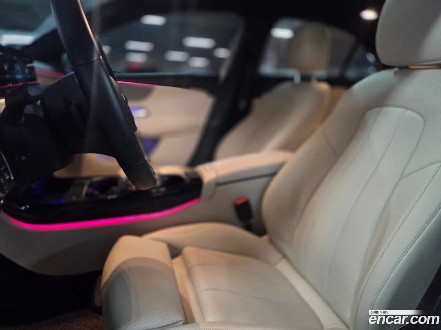 A-Class Mercedes-Benz 2021.4-OPTION-015