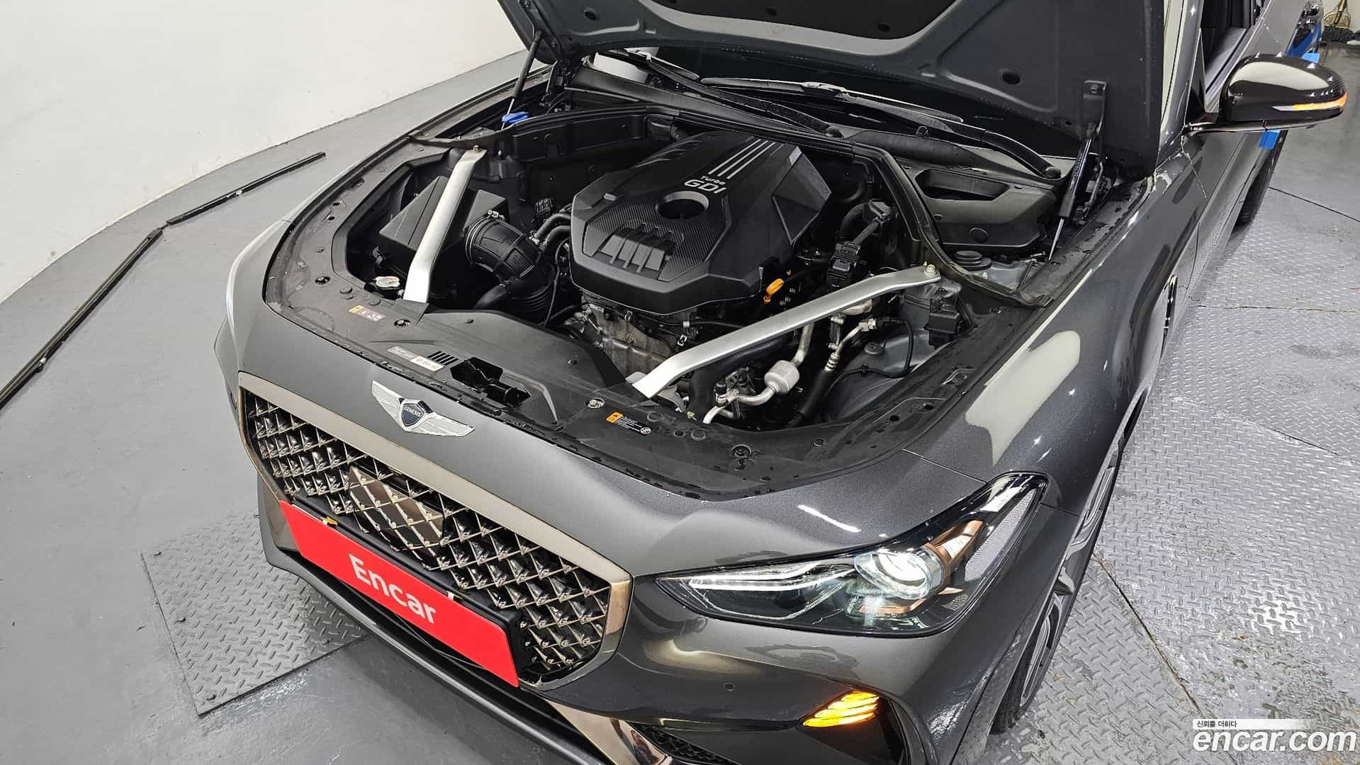 G70 Genesis 2020.0-OUTER-006