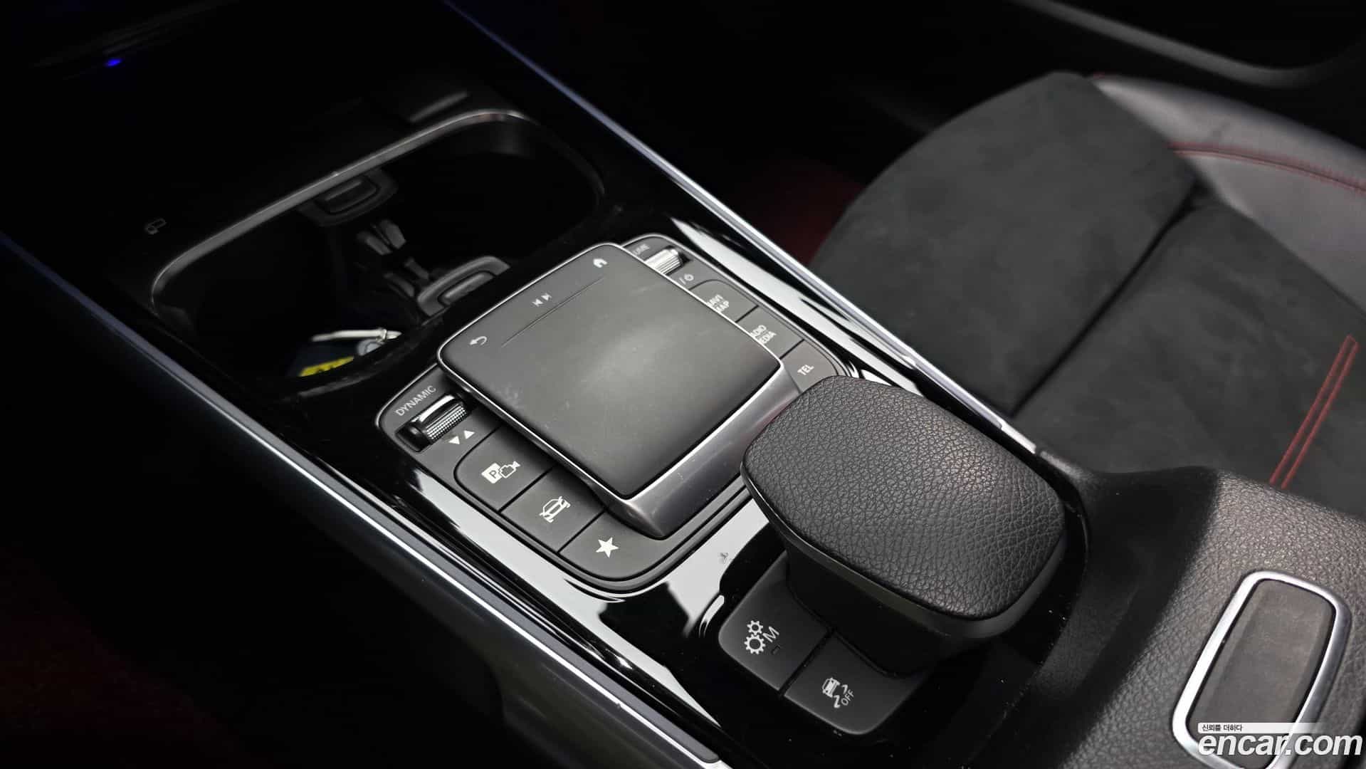GLB-Class Mercedes-Benz 2021.5-OPTION-041