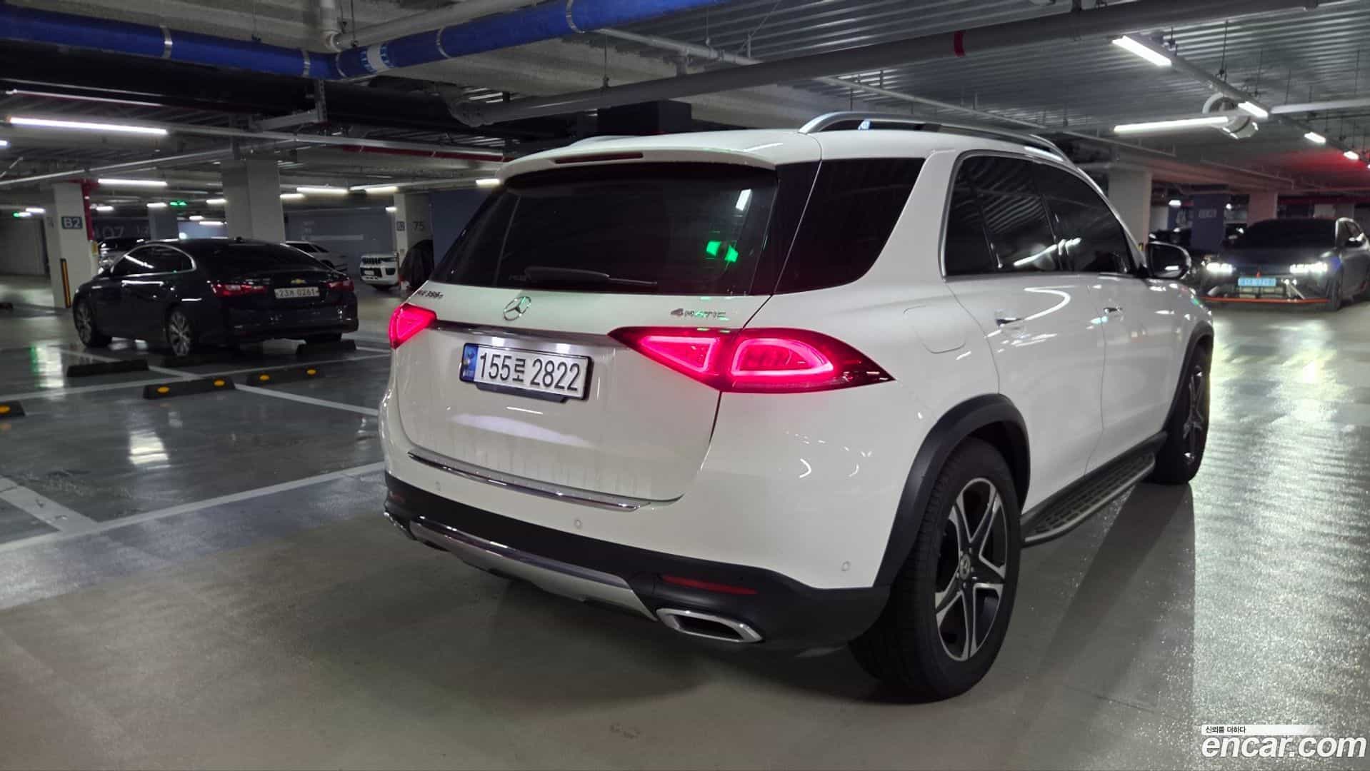 GLE-Class Mercedes-Benz 2022.6-OUTER-006