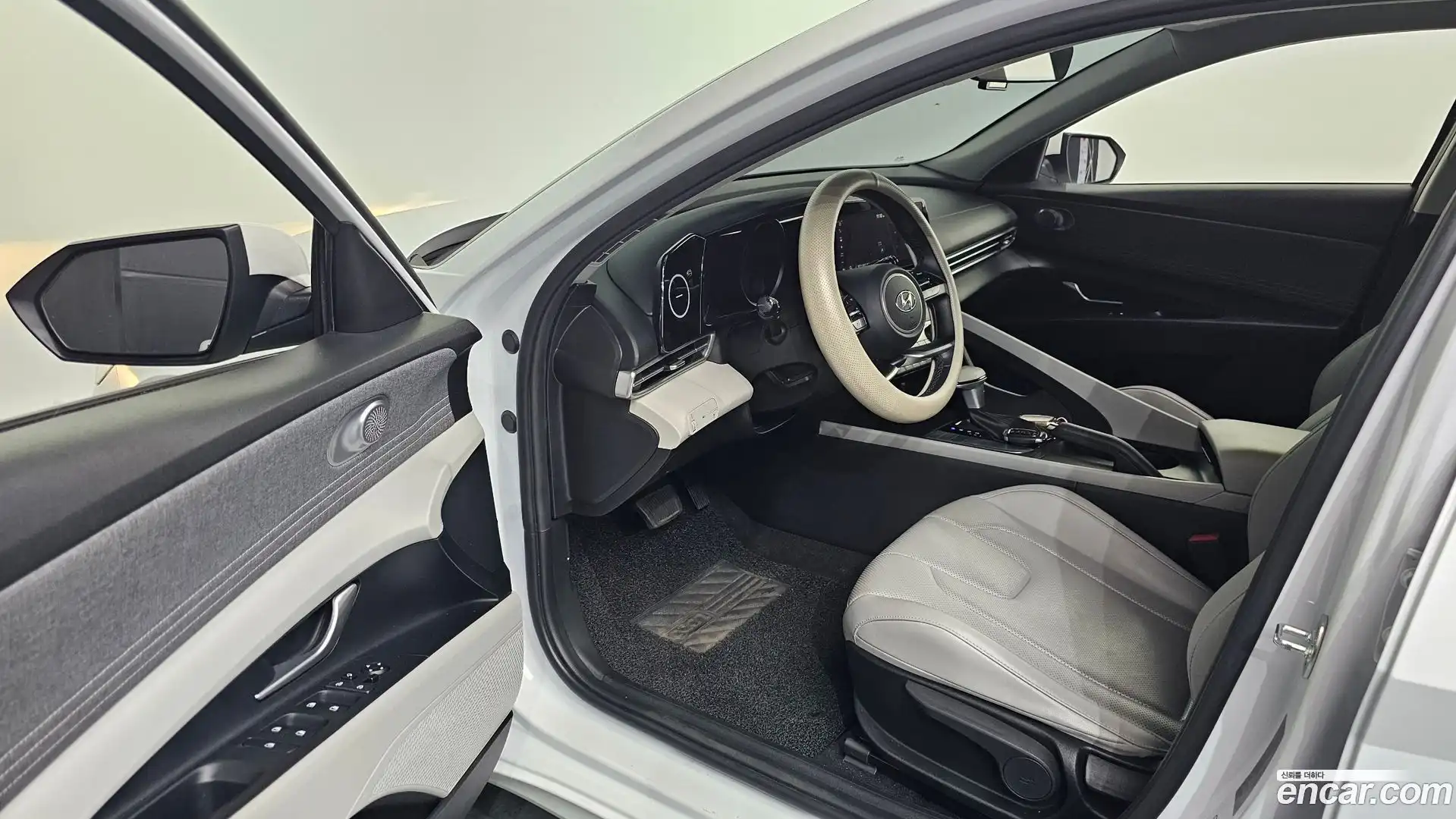 AVANTE Hyundai 2021.4-INNER-010