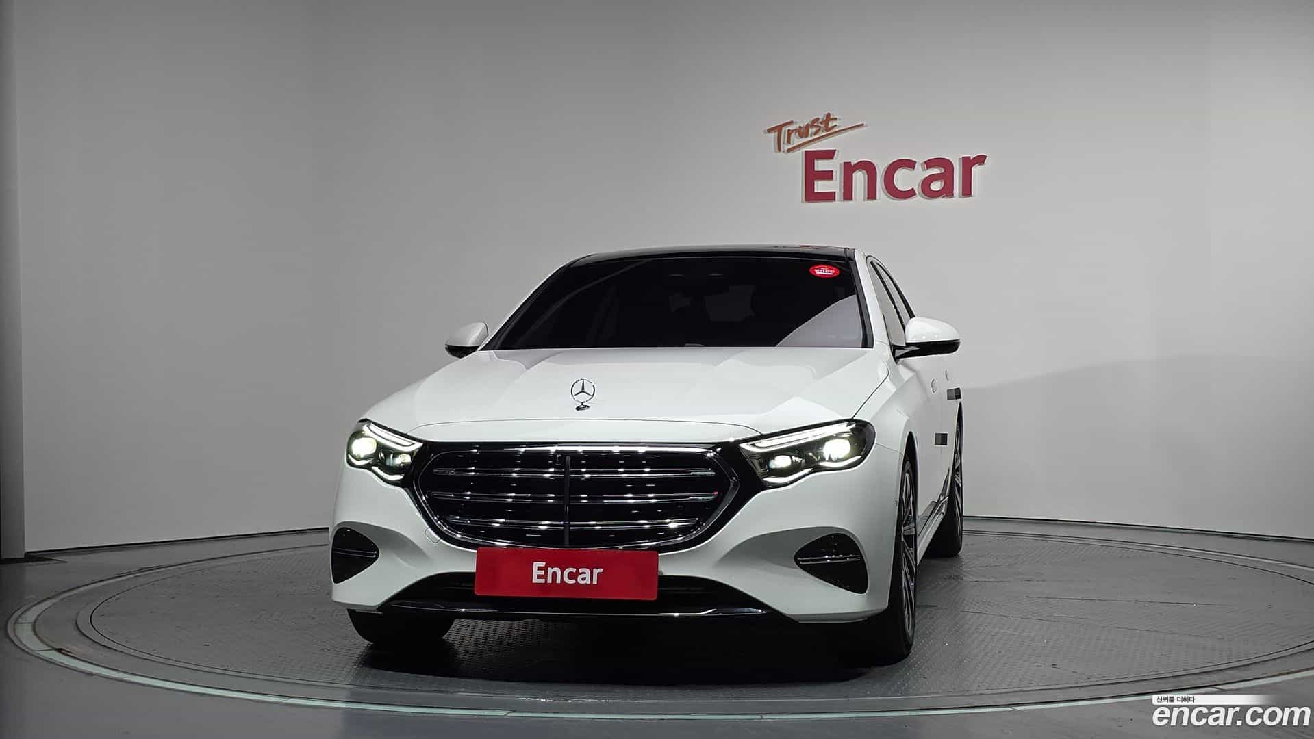 E-Class Mercedes-Benz 2024.4-OUTER-003