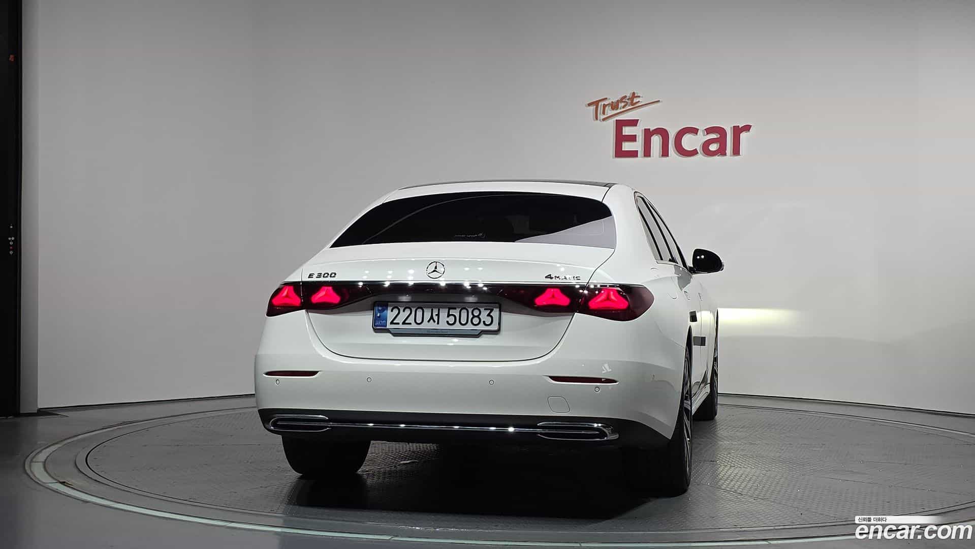 E-Class Mercedes-Benz 2024.4-OUTER-004