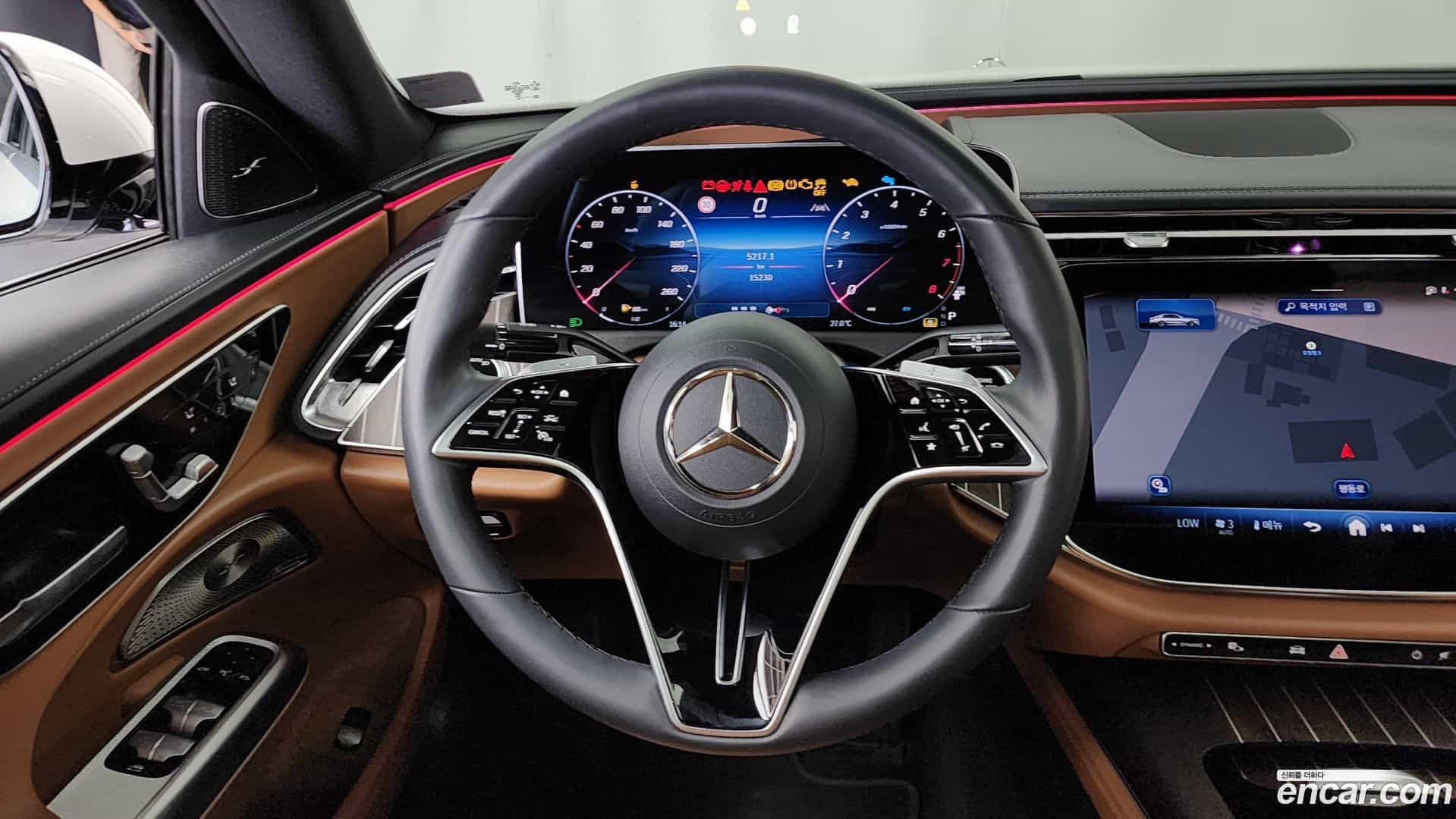 E-Class Mercedes-Benz 2024.4-OPTION-017