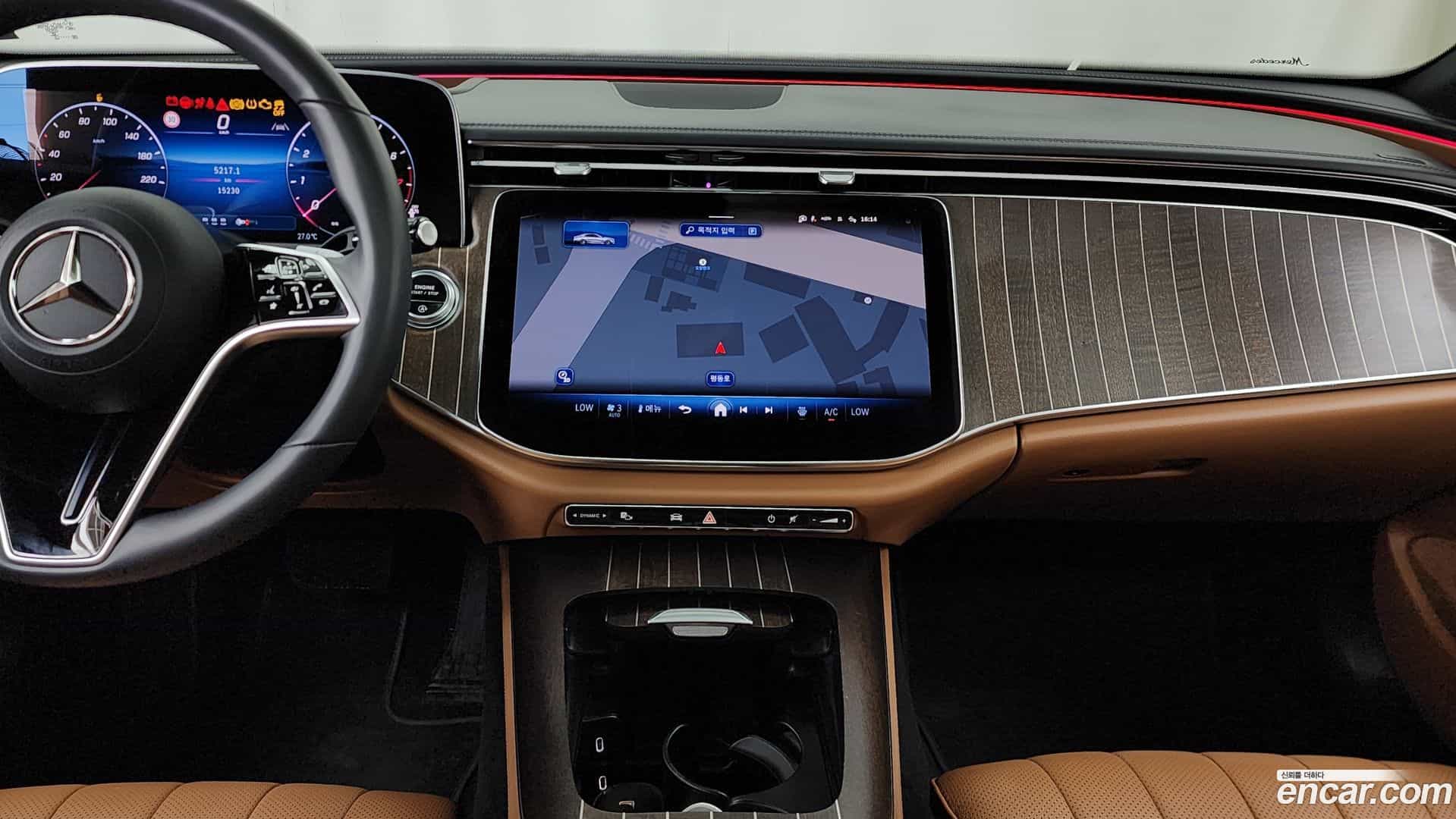 E-Class Mercedes-Benz 2024.4-OPTION-018