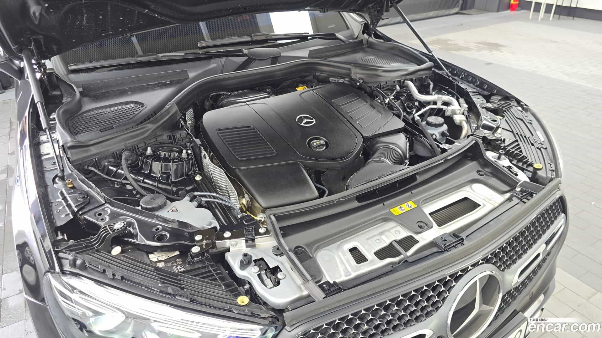 GLC-Class Mercedes-Benz 2025.0-OUTER-006