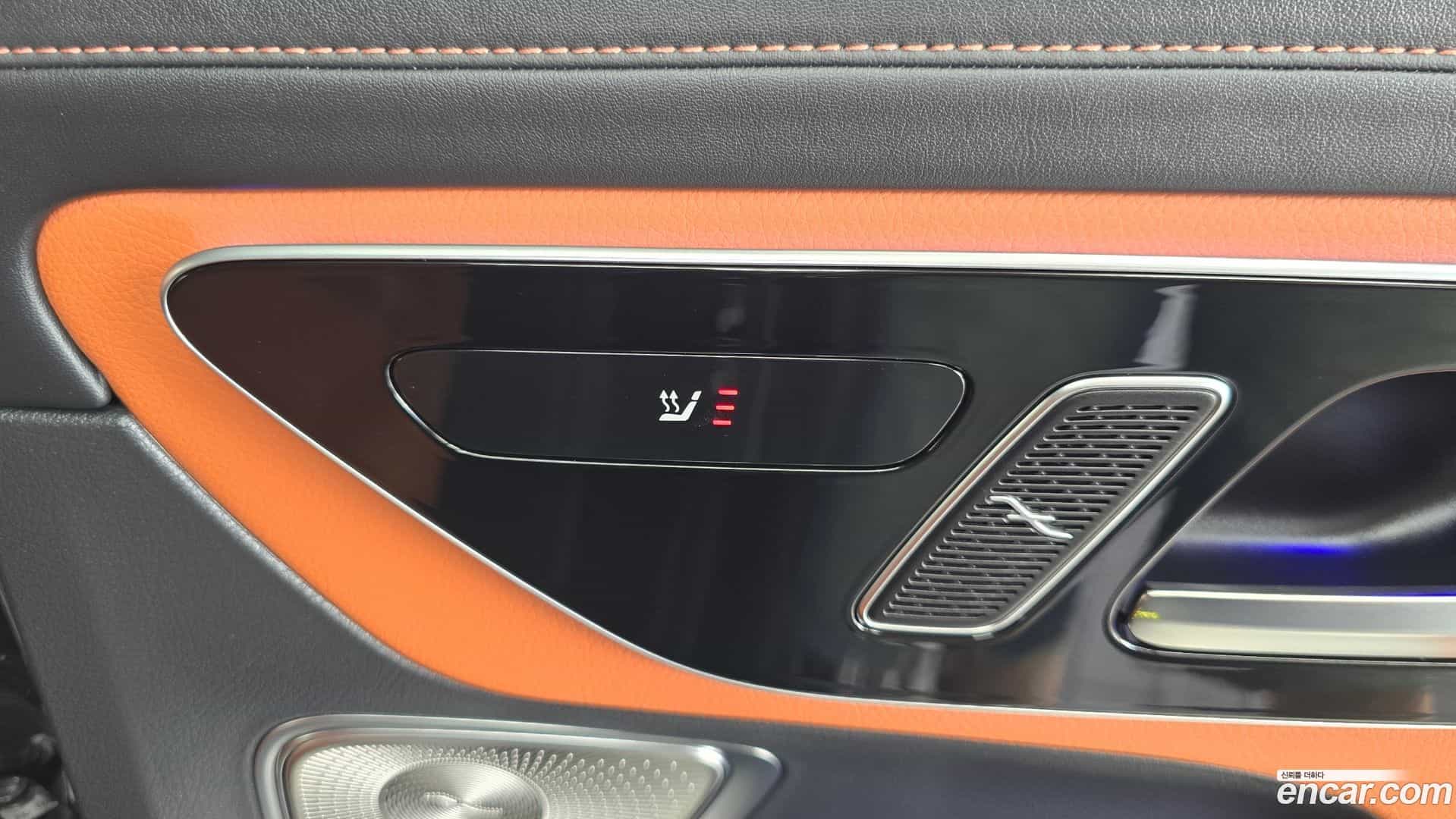GLC-Class Mercedes-Benz 2025.0-OPTION-022