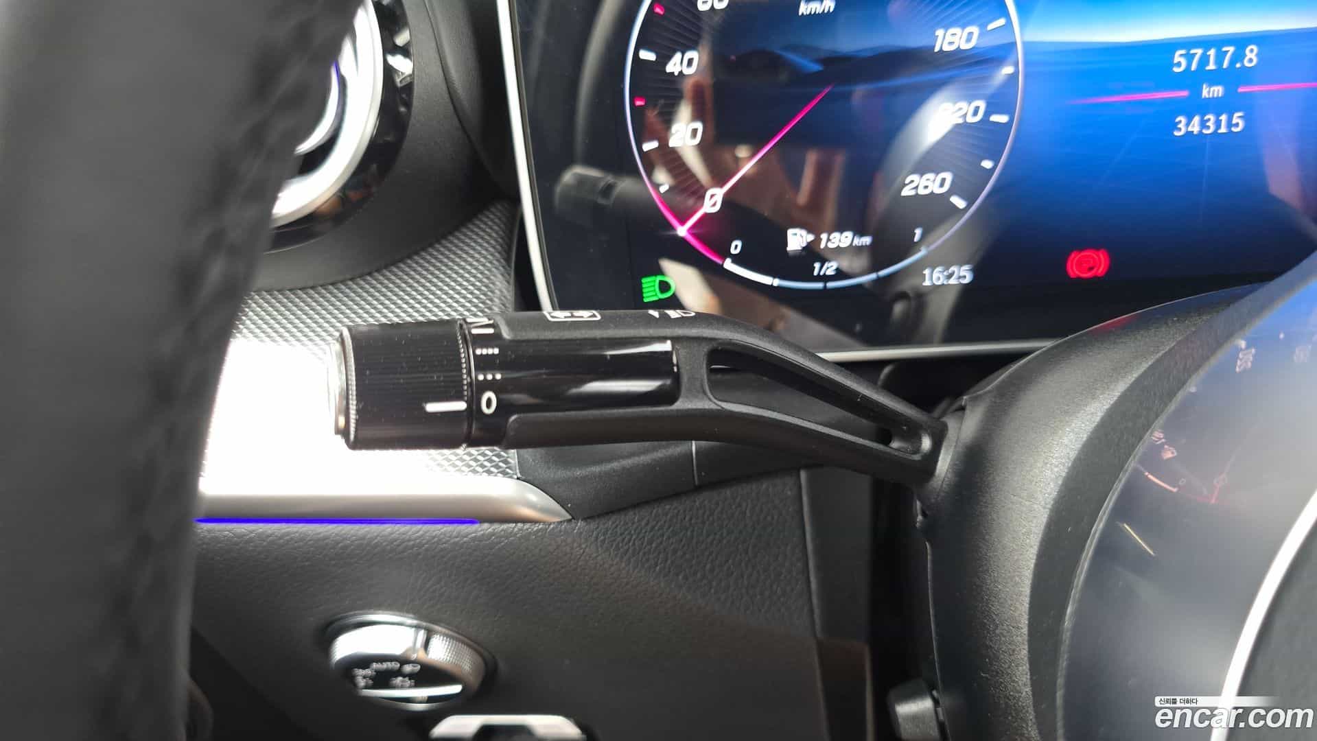 GLC-Class Mercedes-Benz 2025.0-OPTION-041