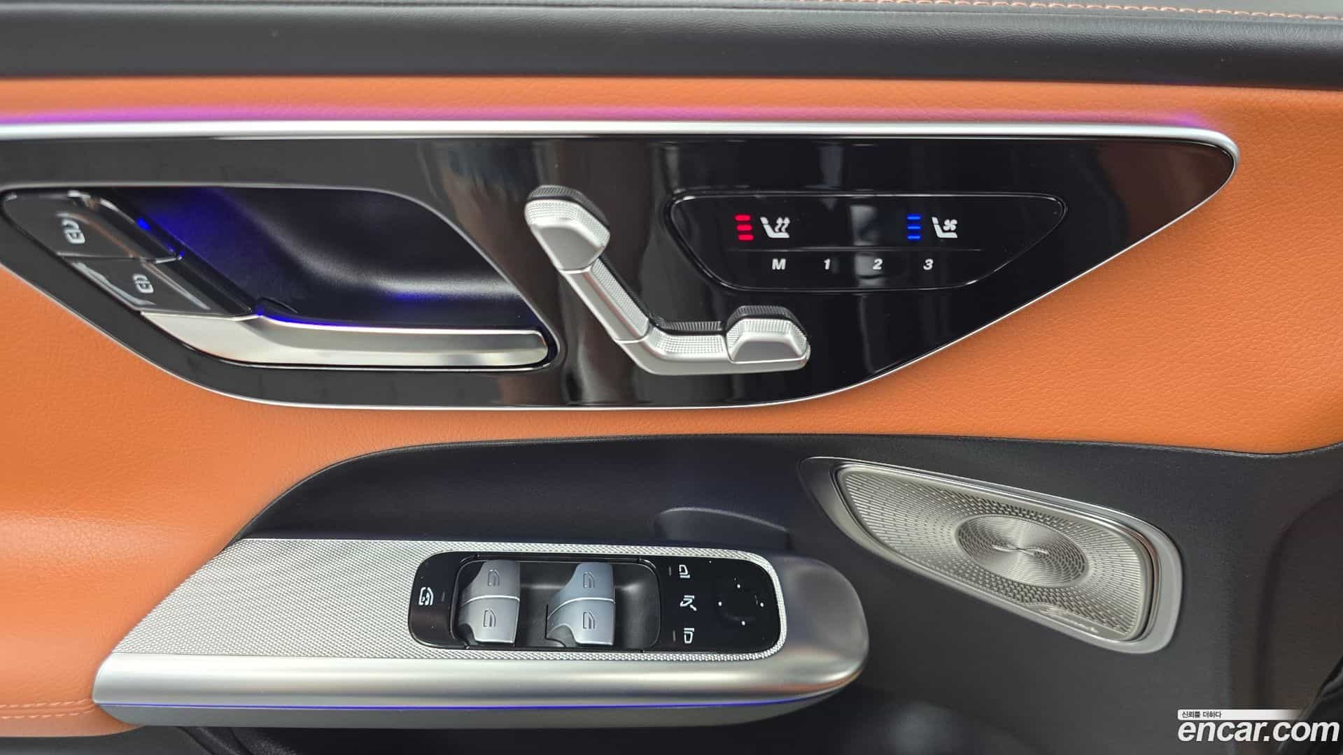 GLC-Class Mercedes-Benz 2025.0-OPTION-042