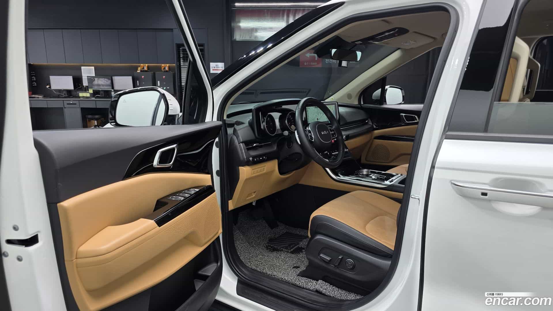 Canival Kia 2023.1-INNER-010