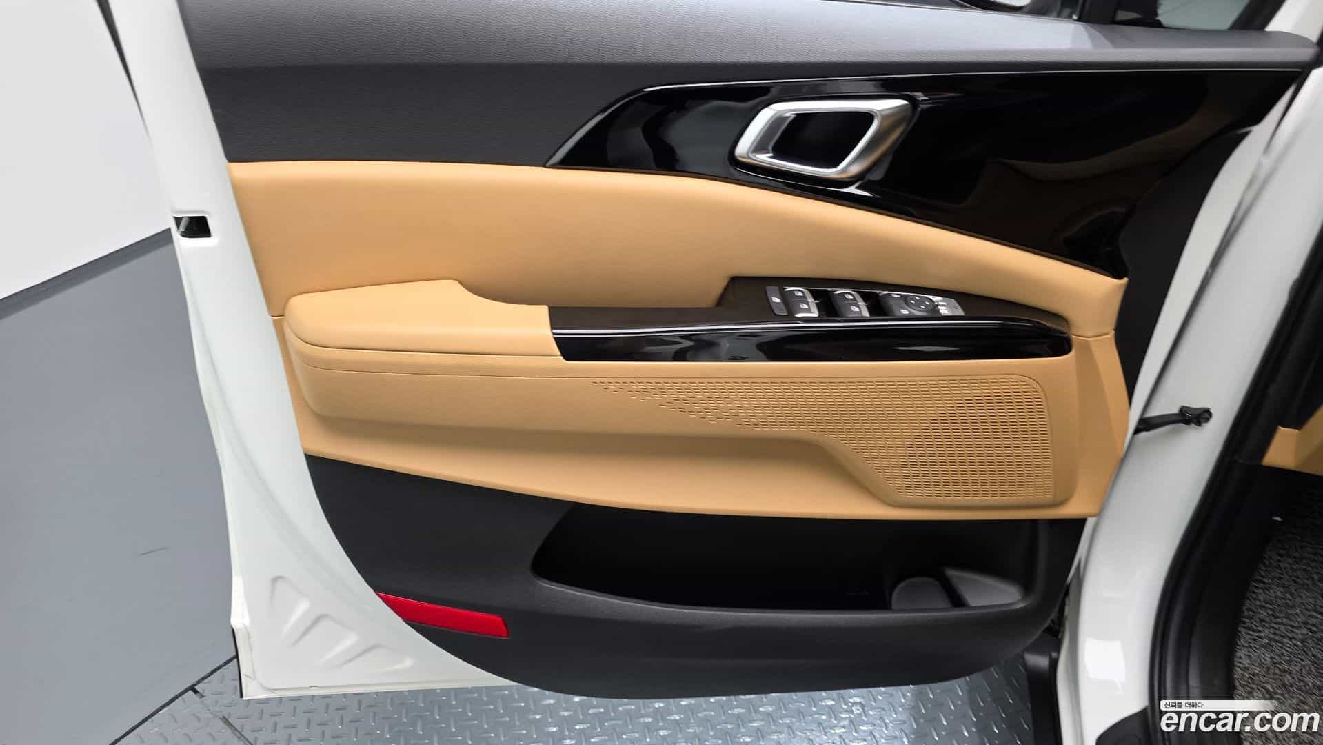 Canival Kia 2023.1-INNER-034