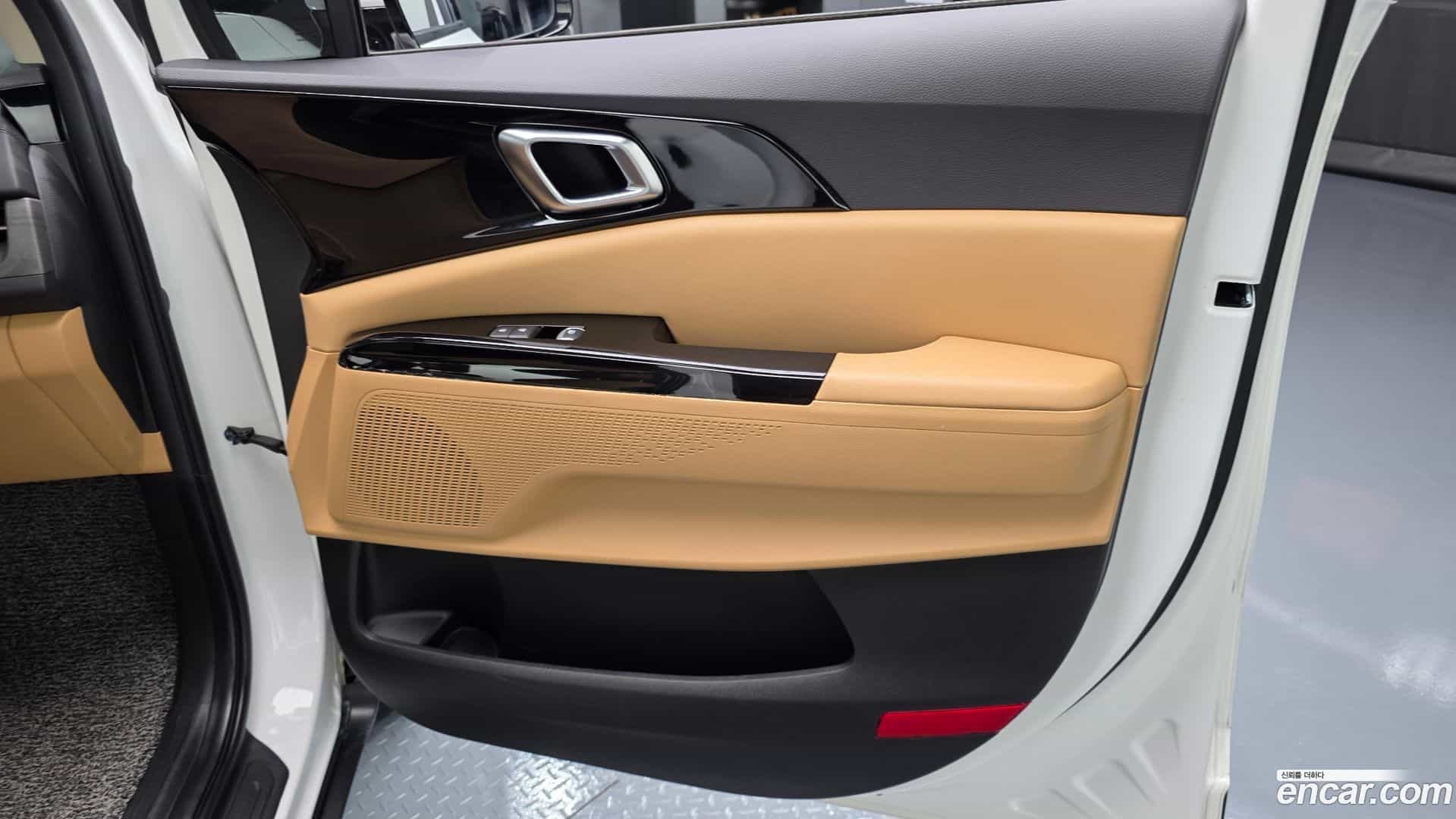 Canival Kia 2023.1-INNER-035