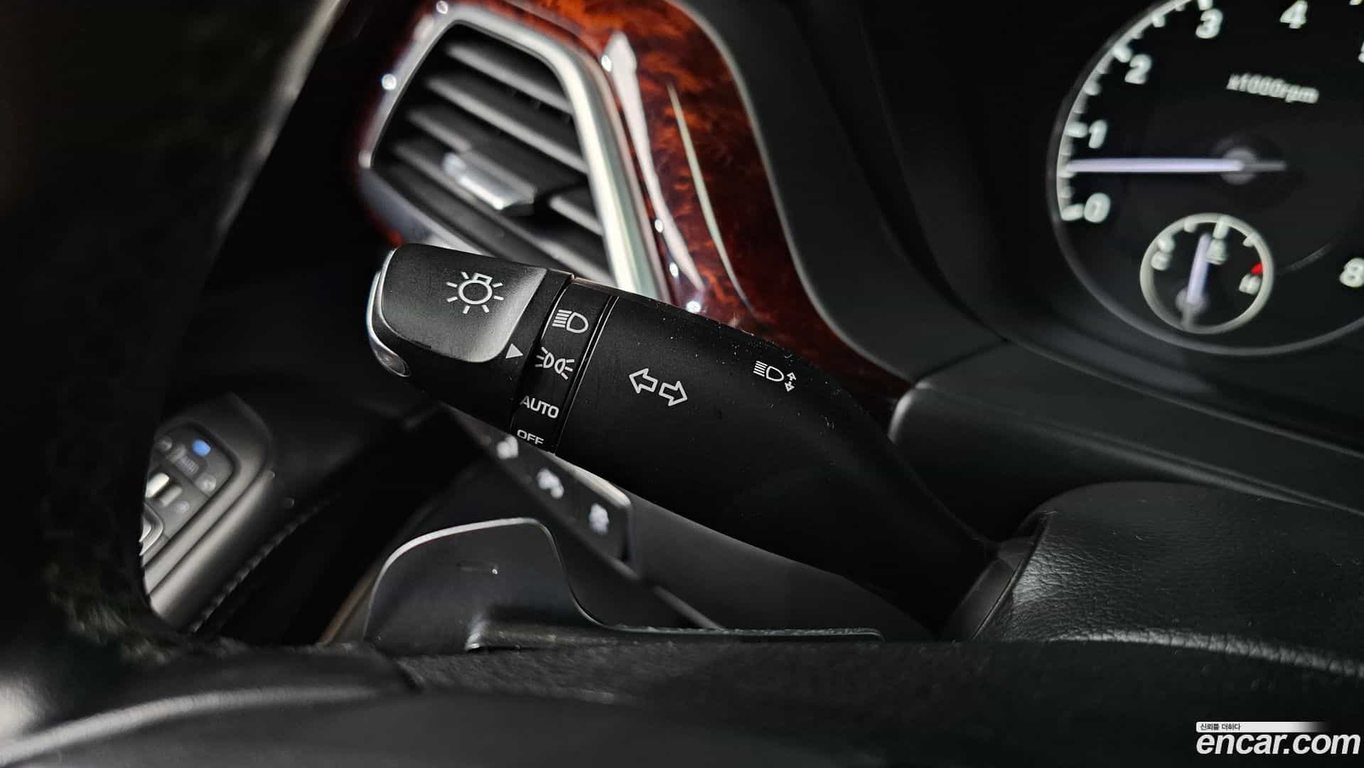EQ900 Genesis 2016.2-OPTION-050