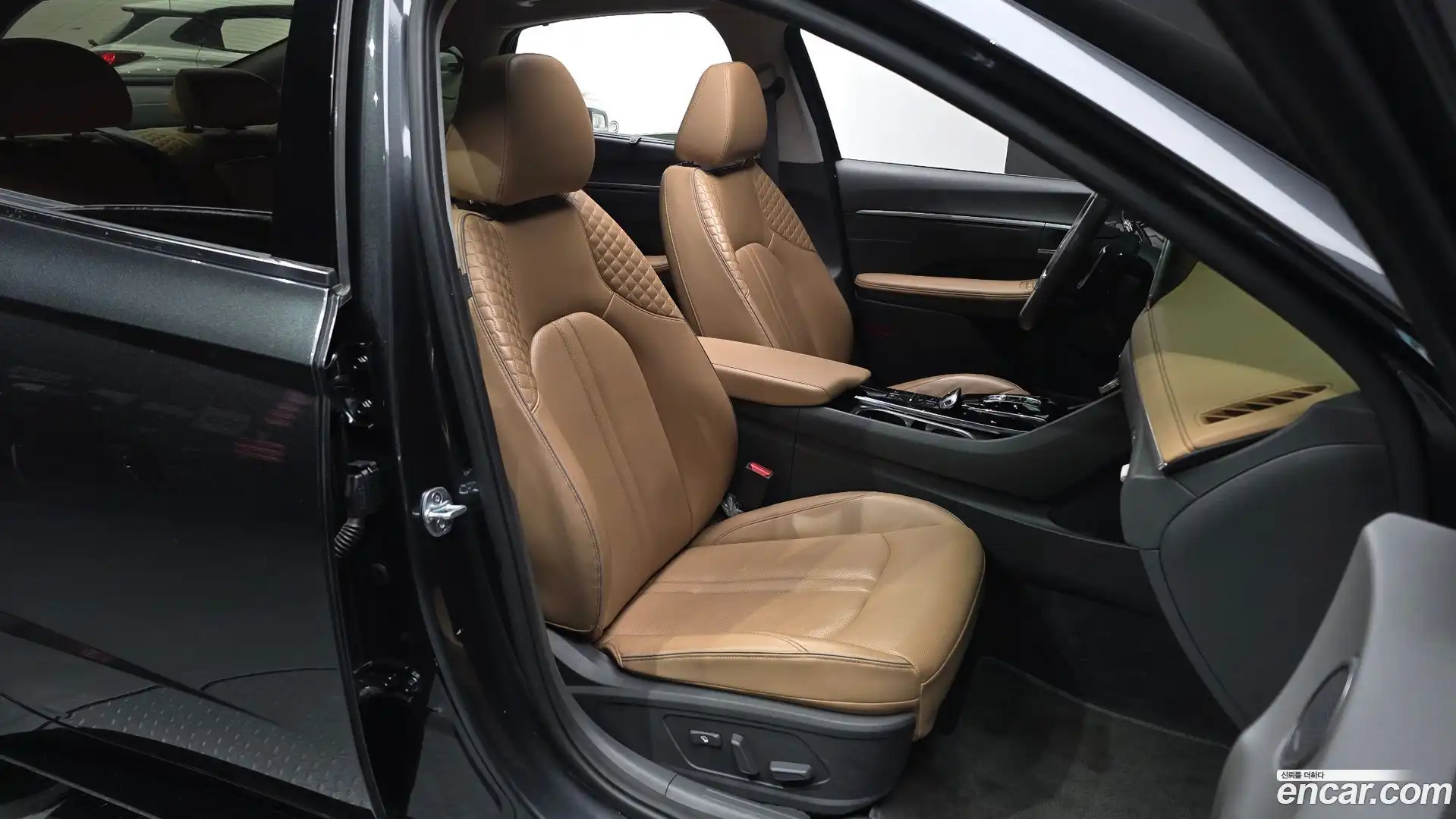 Sonata Hyundai 2019.5-INNER-036
